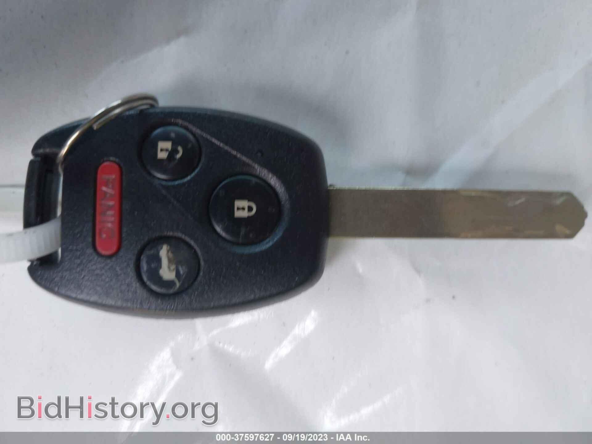 2011 HONDA PILOT - VIN: 5FNYF3H40BB017797 - Photo 11