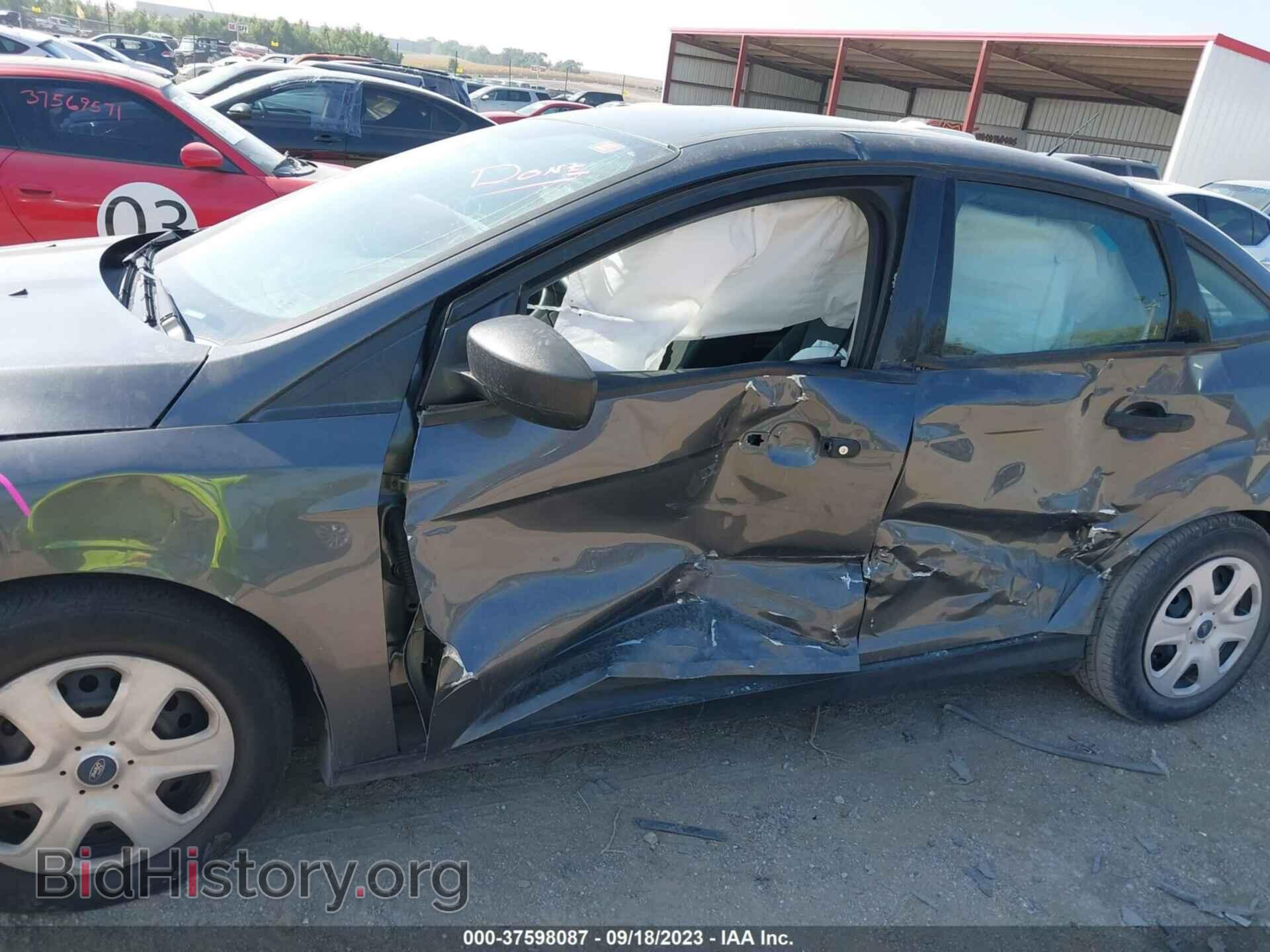 2018 FORD FOCUS - VIN: 1FADP3E26JL236120 - Фото 6