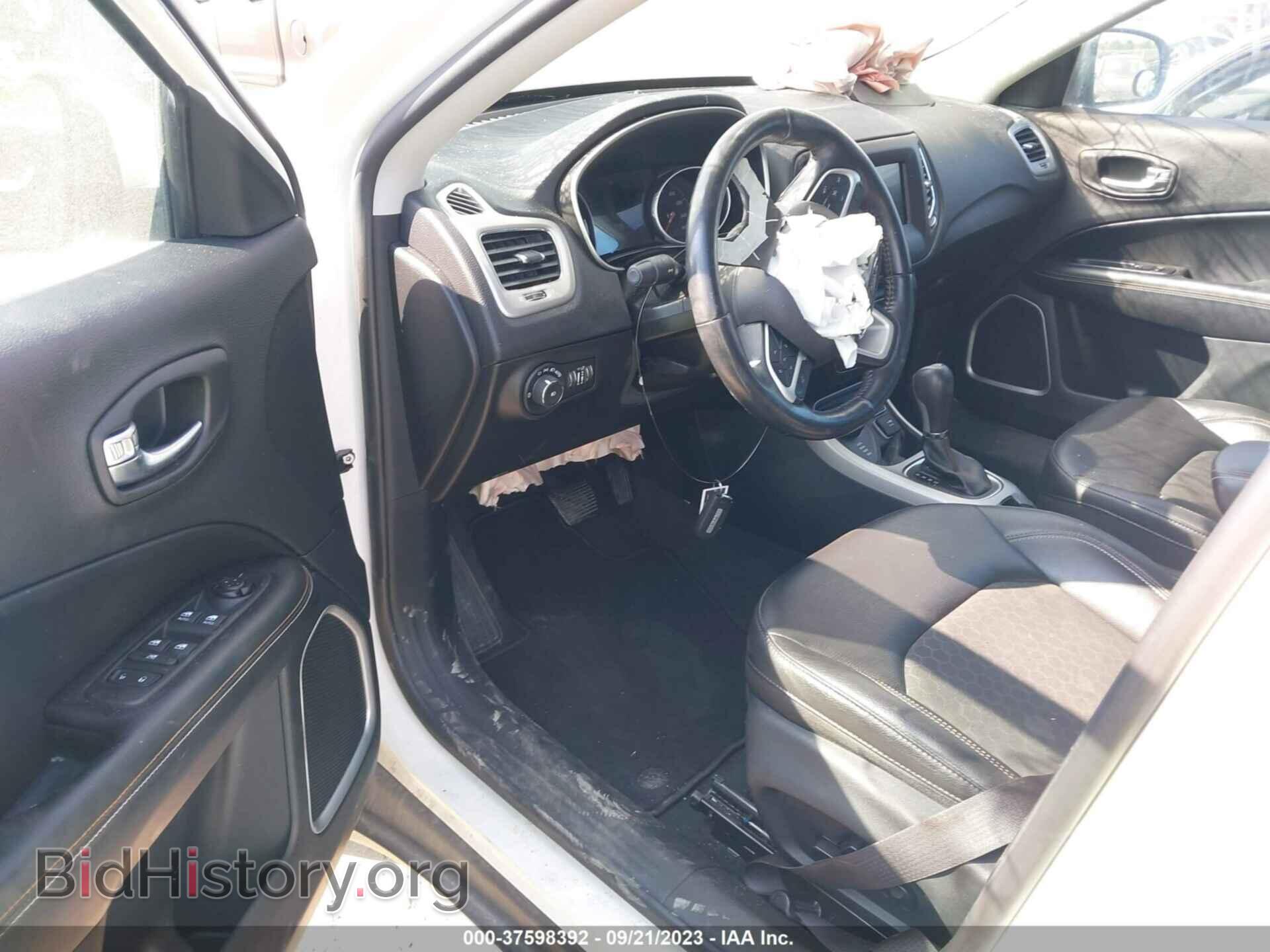 2020 JEEP COMPASS - VIN: 3C4NJDBB1LT147153 - Фото 5