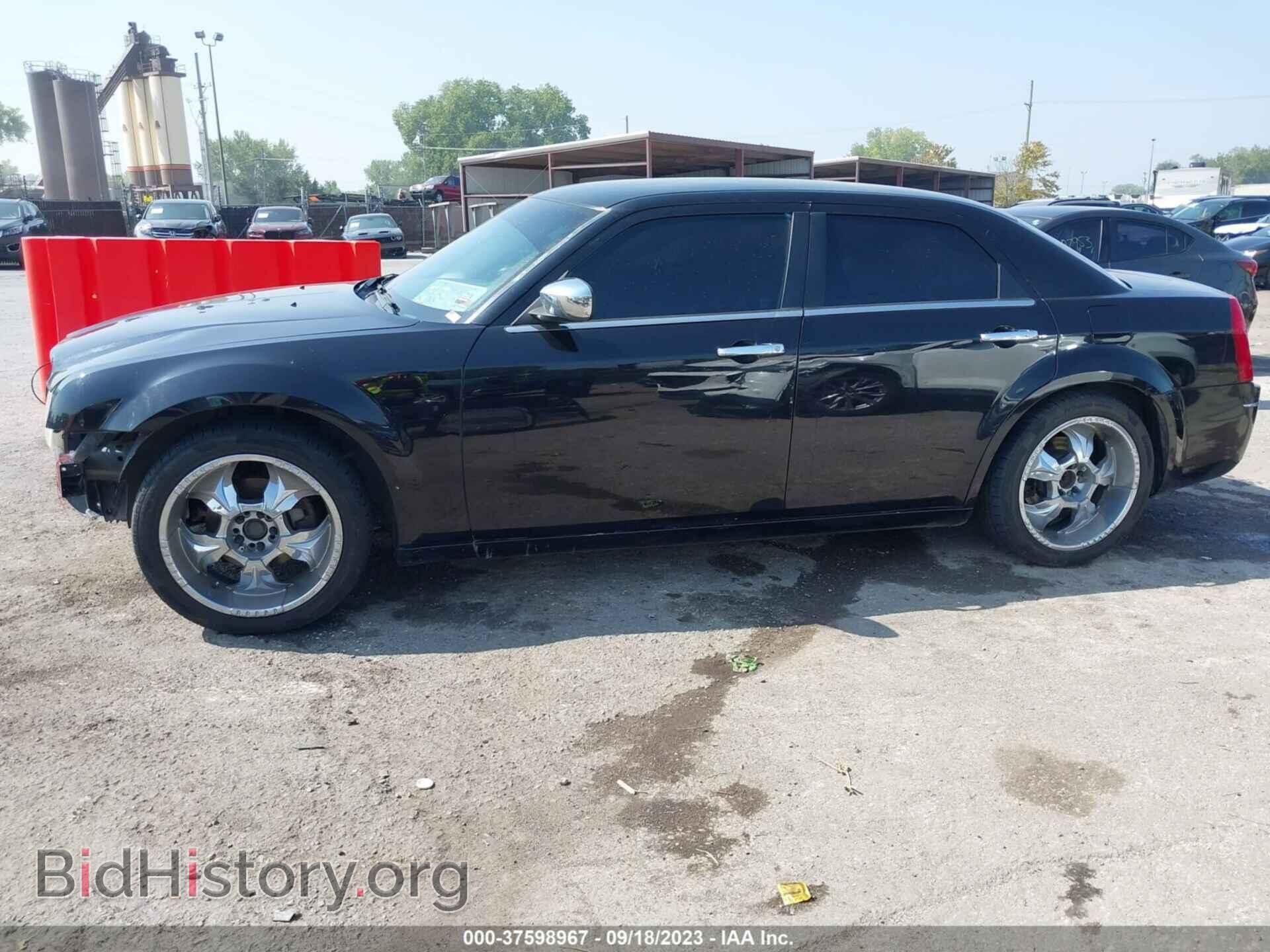 2010 CHRYSLER 300 - VIN: 2C3CA5CV8AH241921 - Фото 15