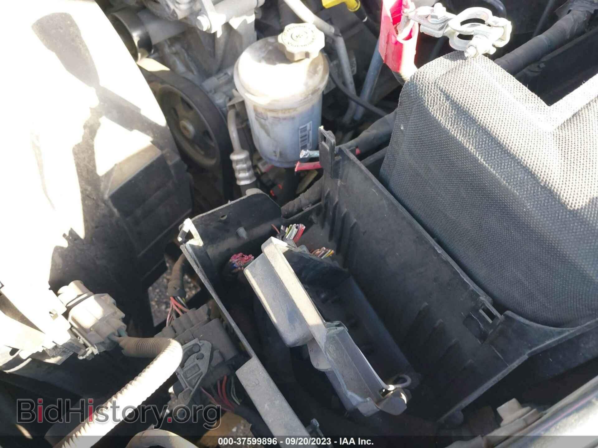 2012 RAM 1500 - VIN: 1C6RD7KT2CS325891 - Photo 6