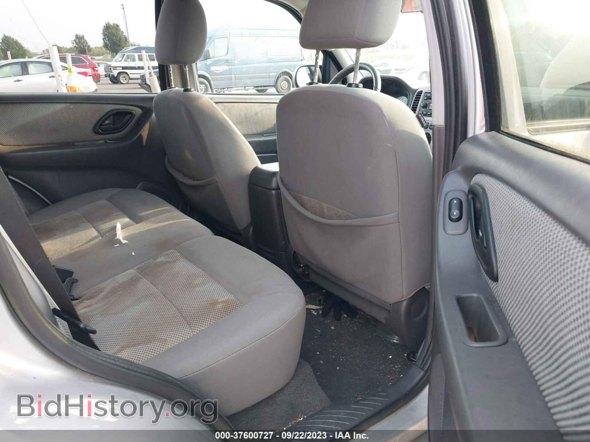 2006 FORD ESCAPE - VIN: 1FMCU95H16KA08461 - Фото 8