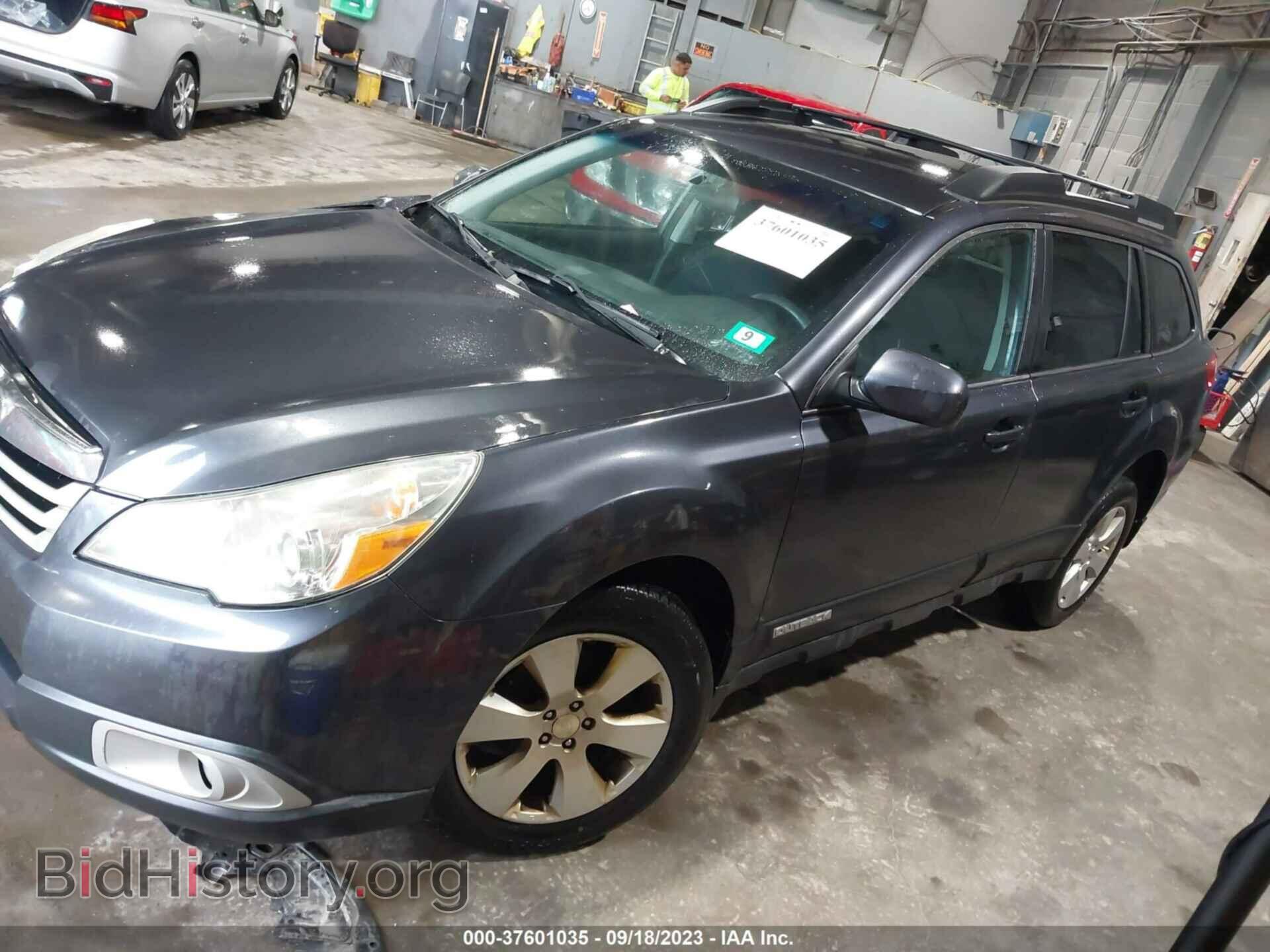 2011 SUBARU OUTBACK - VIN: 4S4BRBCC2B3425930 - Photo 2