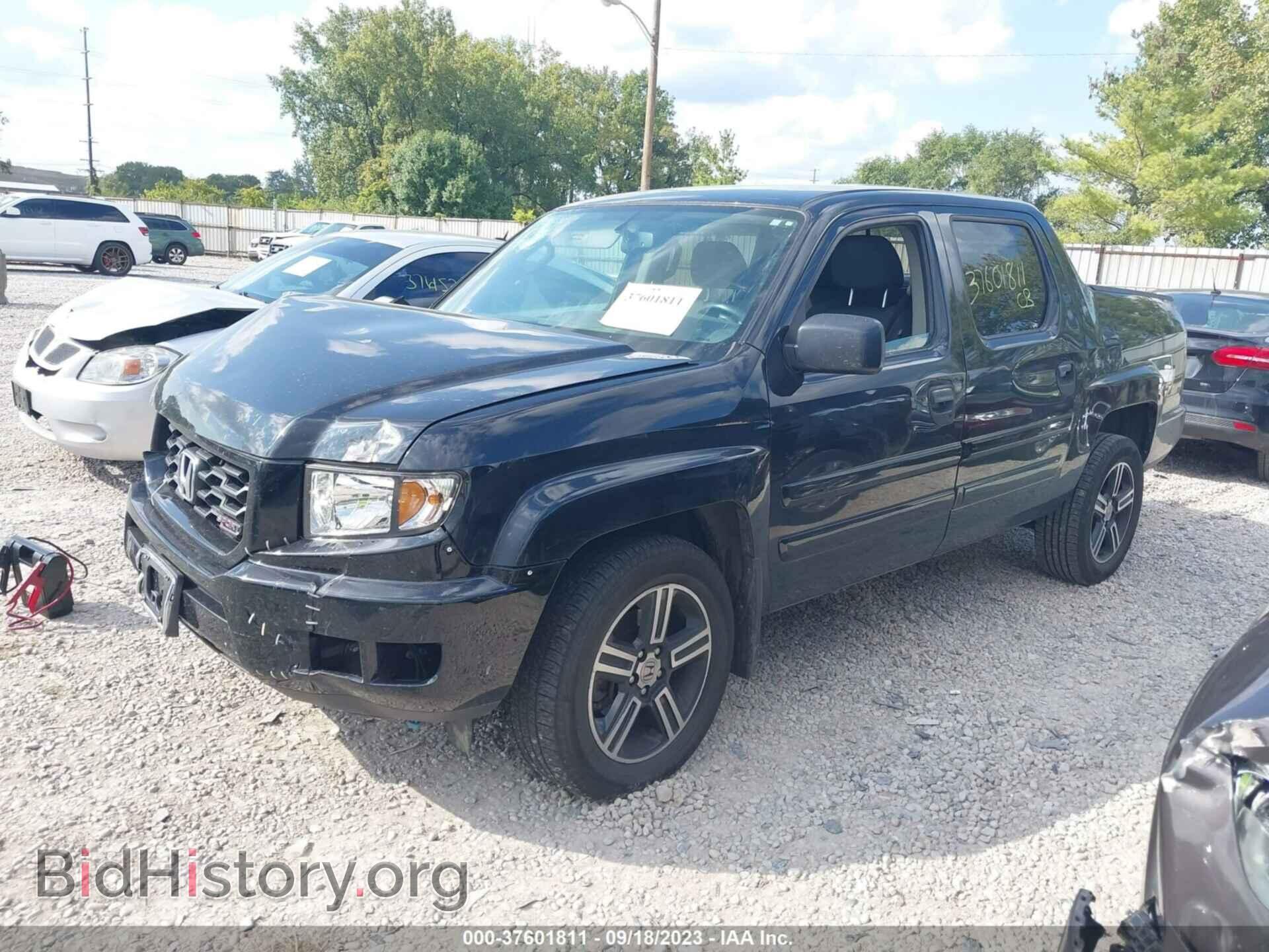 2013 HONDA RIDGELINE - VIN: 5FPYK1F75DB017012 - Фото 2