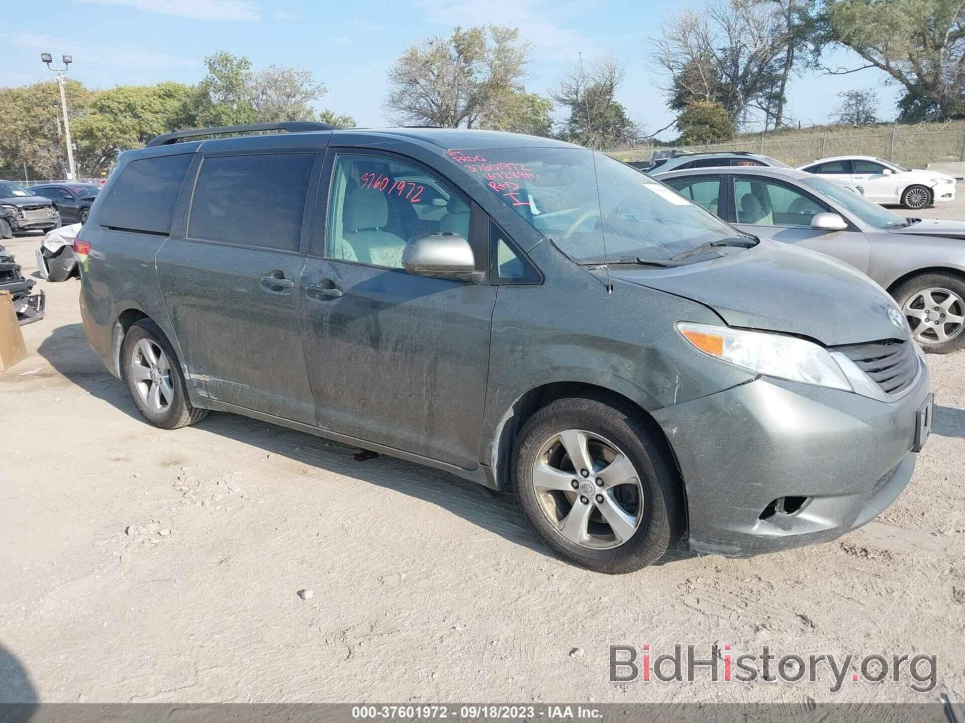 Фотография 5TDKK3DC9BS020014 - TOYOTA SIENNA 2011