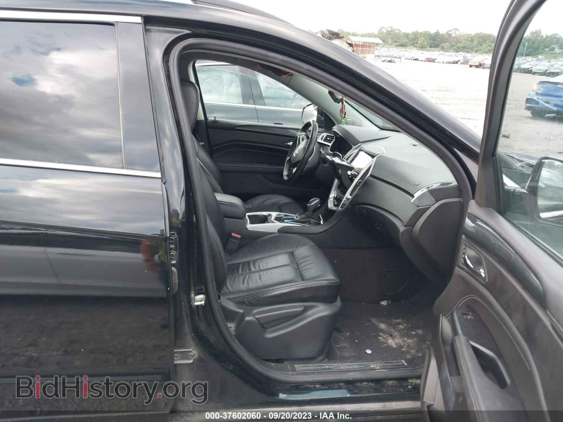 2014 CADILLAC SRX - VIN: 3GYFNAE30ES610446 - Photo 5