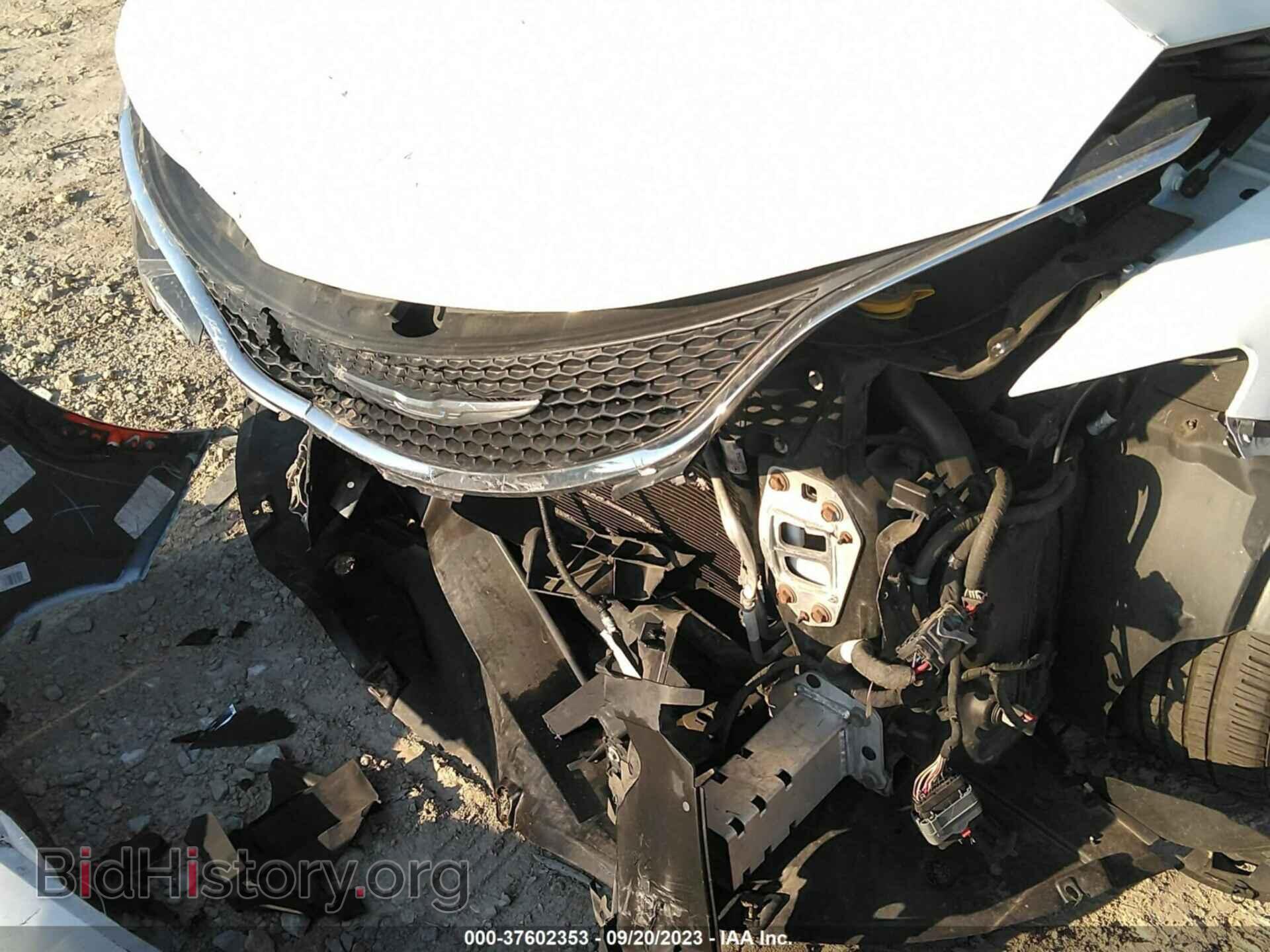 2015 CHRYSLER 200 - VIN: 1C3CCCAB4FN610120 - Фото 6