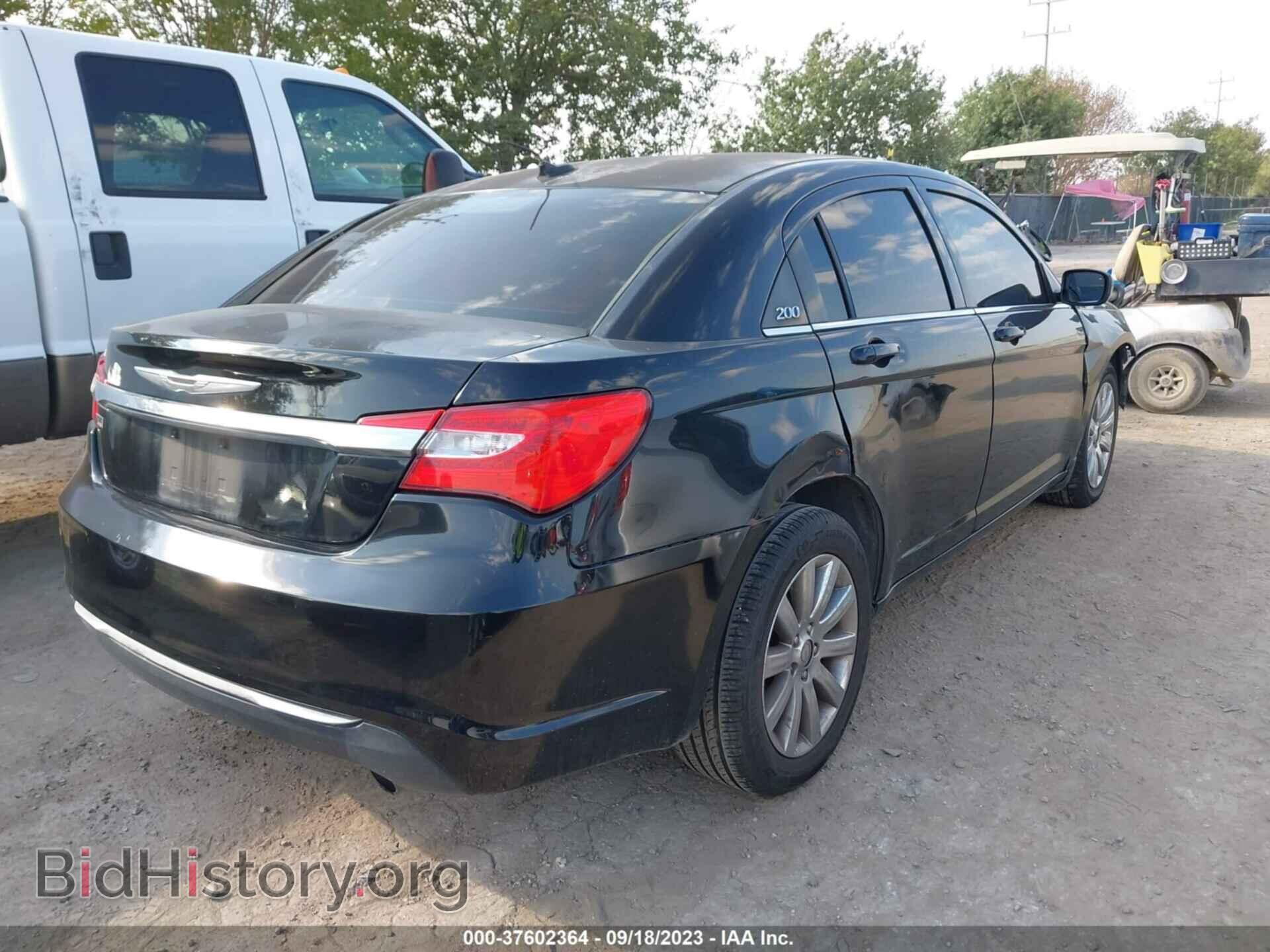 2013 CHRYSLER 200 - VIN: 1C3CCBBG8DN559691 - Фото 4