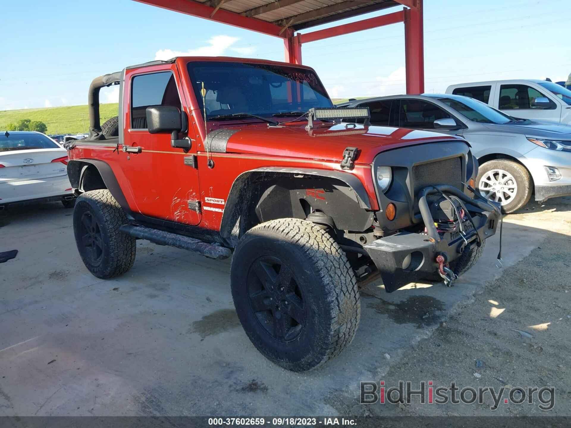 Фотография 1J4AA2D19AL134273 - JEEP WRANGLER 2010