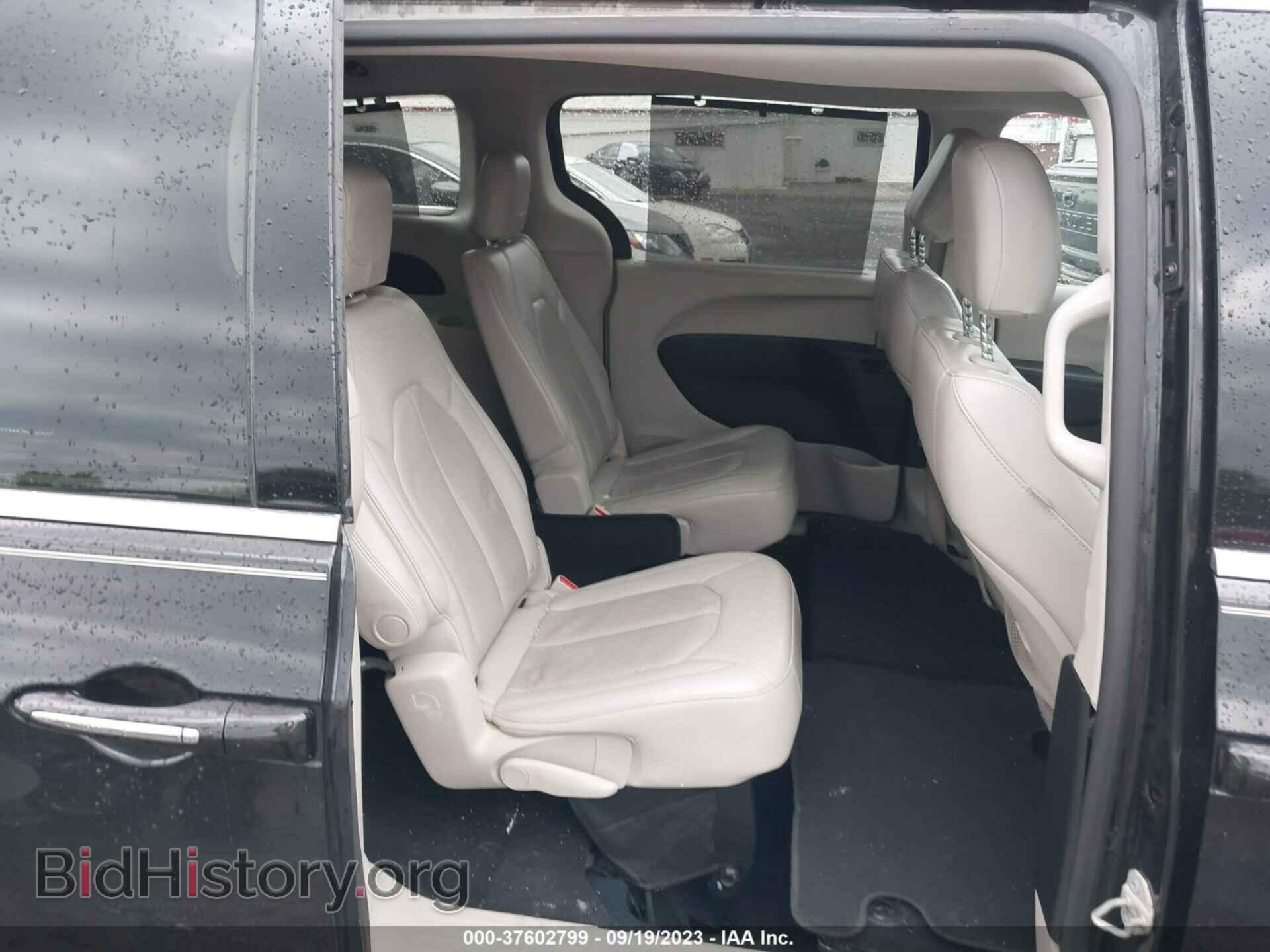 2018 CHRYSLER PACIFICA - VIN: 2C4RC1BG5JR126537 - Фото 8