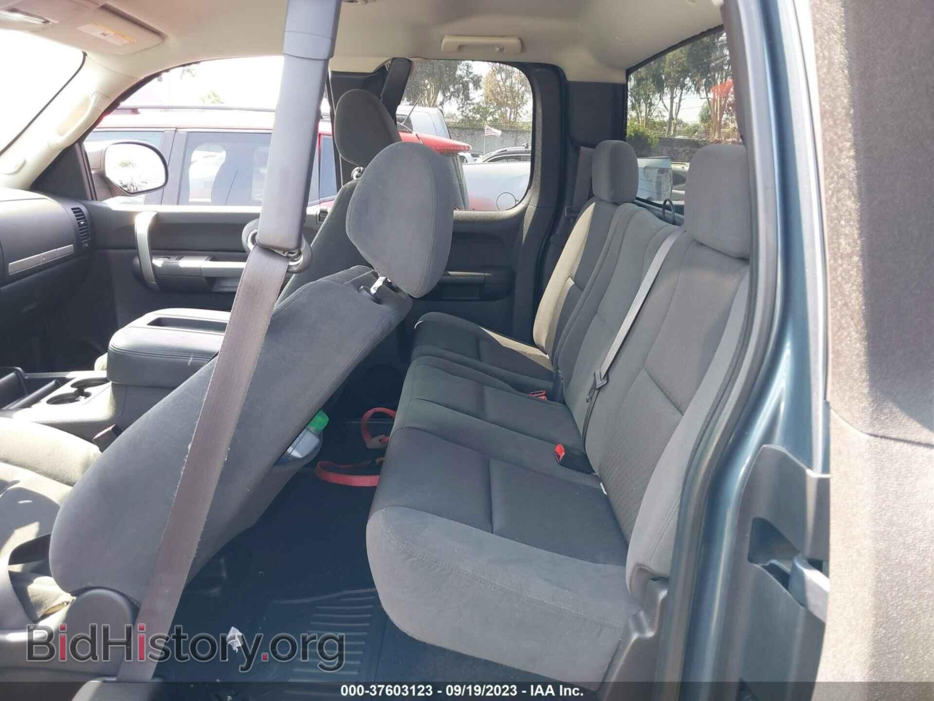 2007 GMC SIERRA 1500 - VIN: 2GTEC19J671700781 - Фото 8