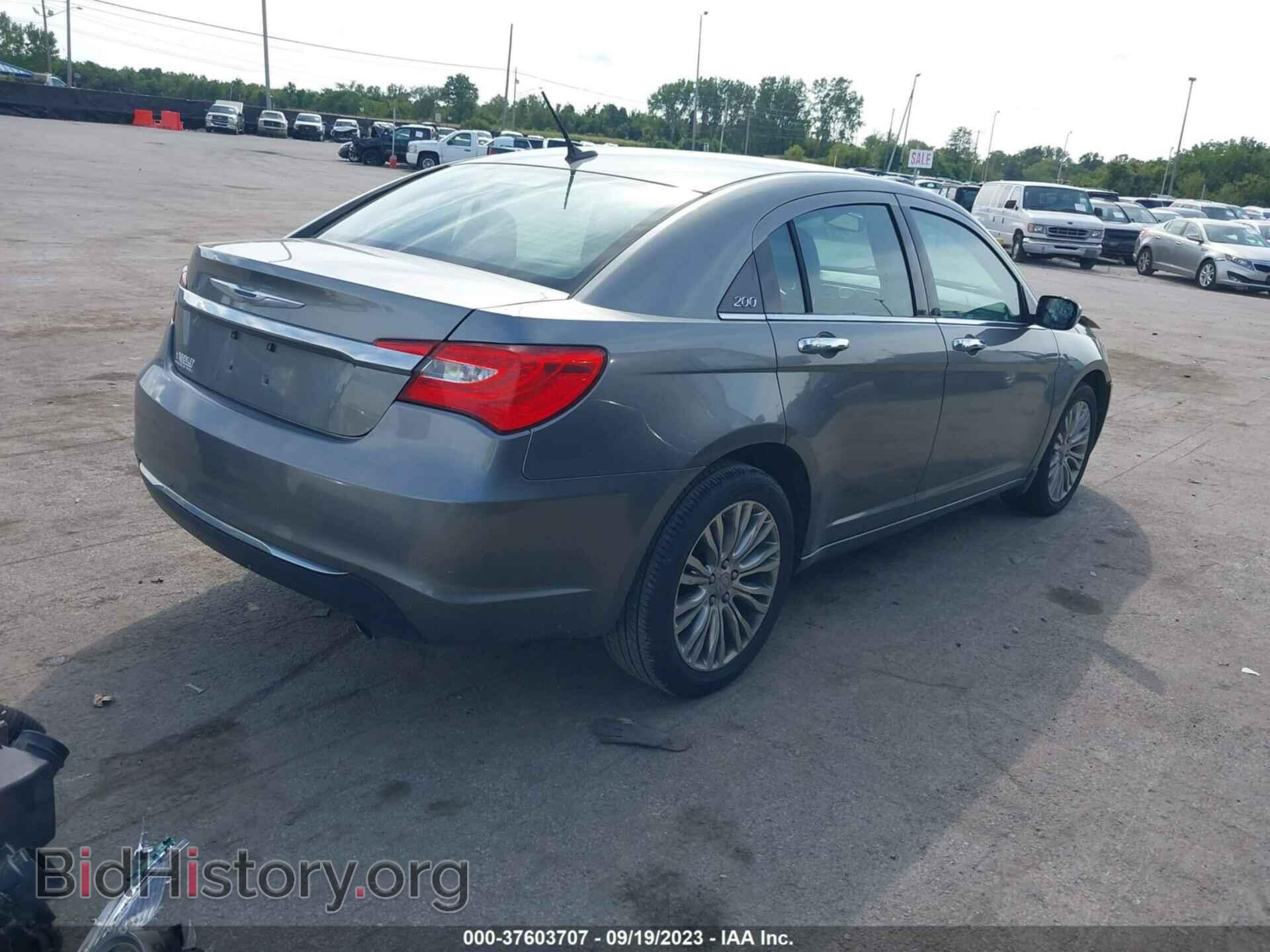 2012 CHRYSLER 200 - VIN: 1C3CCBCG5CN277733 - Фото 4