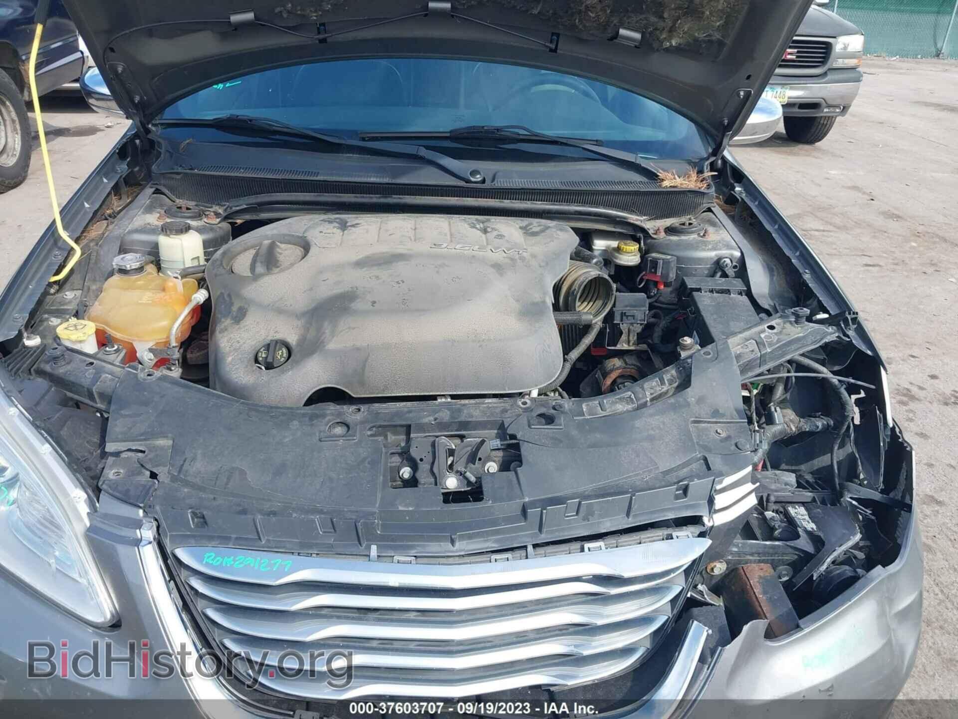 2012 CHRYSLER 200 - VIN: 1C3CCBCG5CN277733 - Фото 10