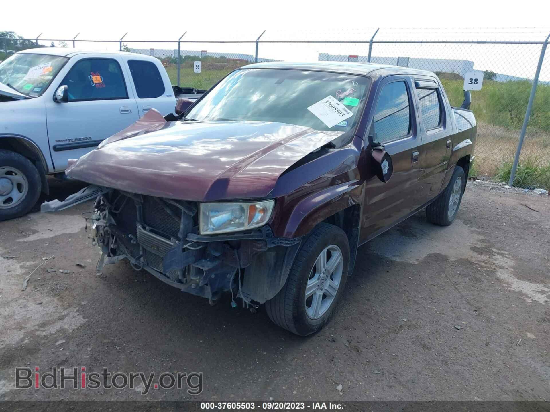 2011 HONDA RIDGELINE - VIN: 5FPYK1F5XBB010357 - Фото 2