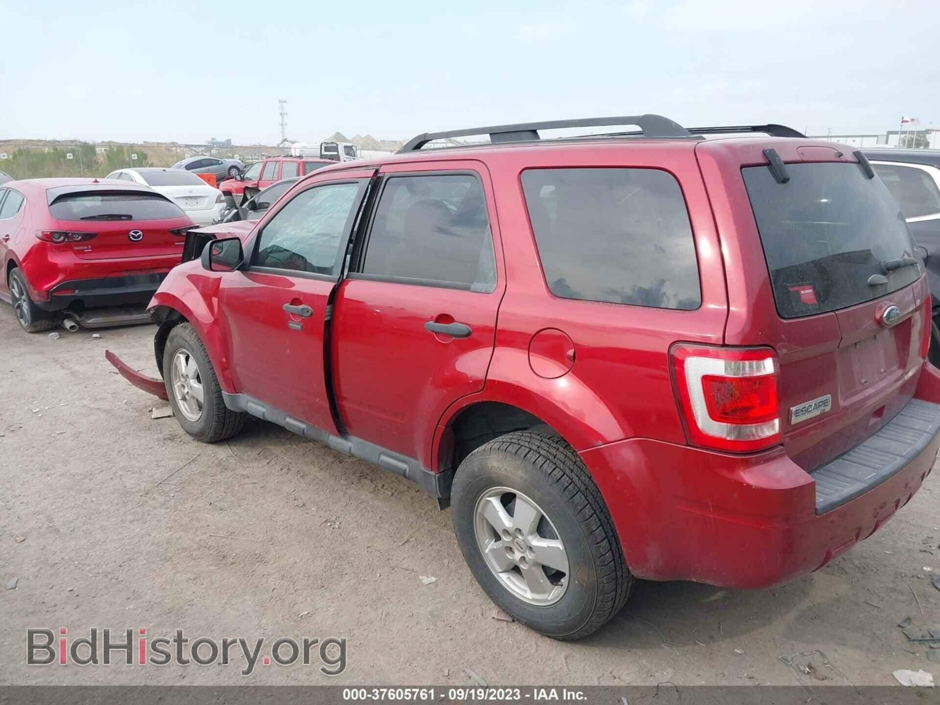 2012 FORD ESCAPE - VIN: 1FMCU0D75CKB17800 - Фото 3