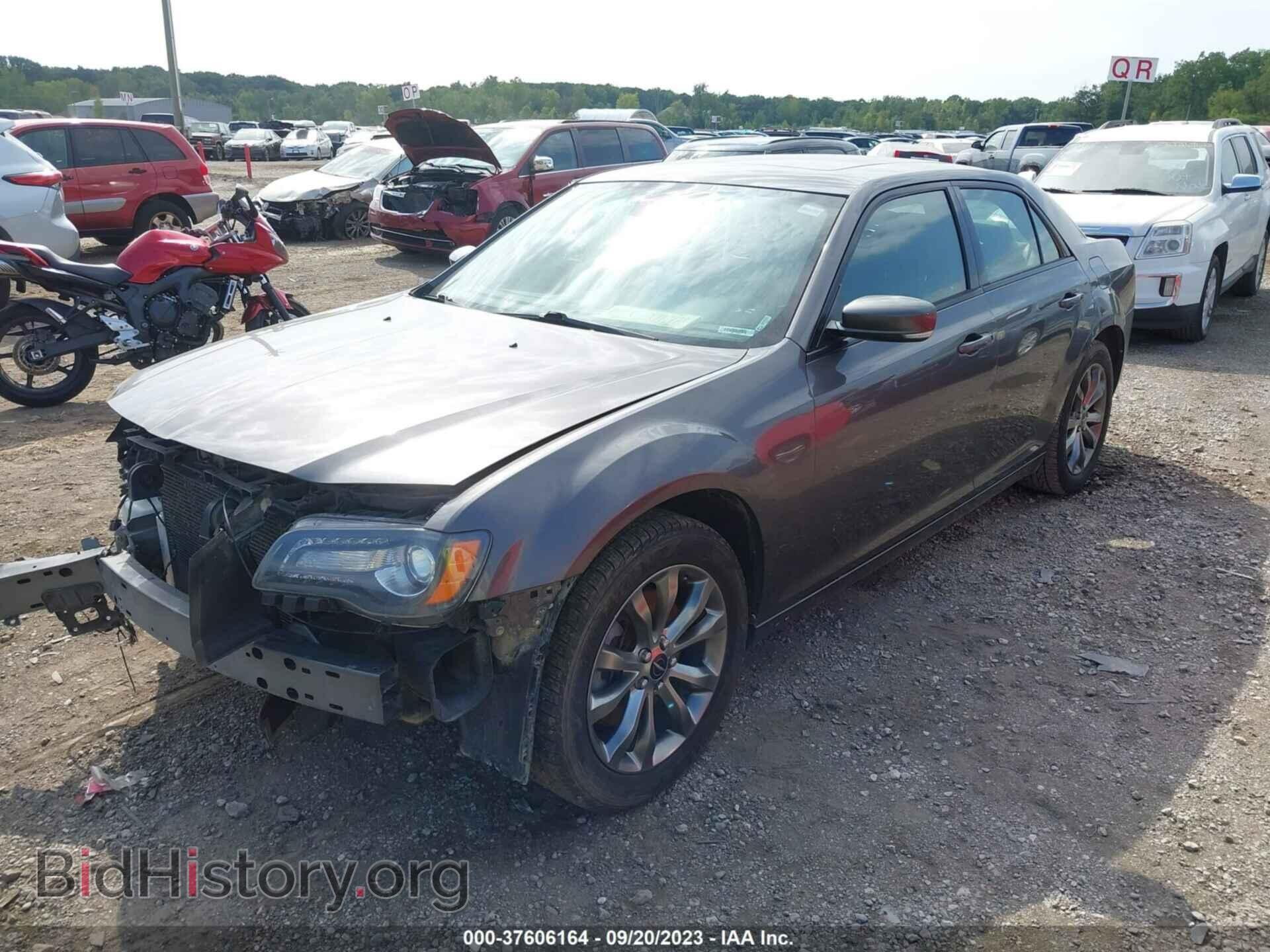 2014 CHRYSLER 300 - VIN: 2C3CCAGGXEH381506 - Фото 2