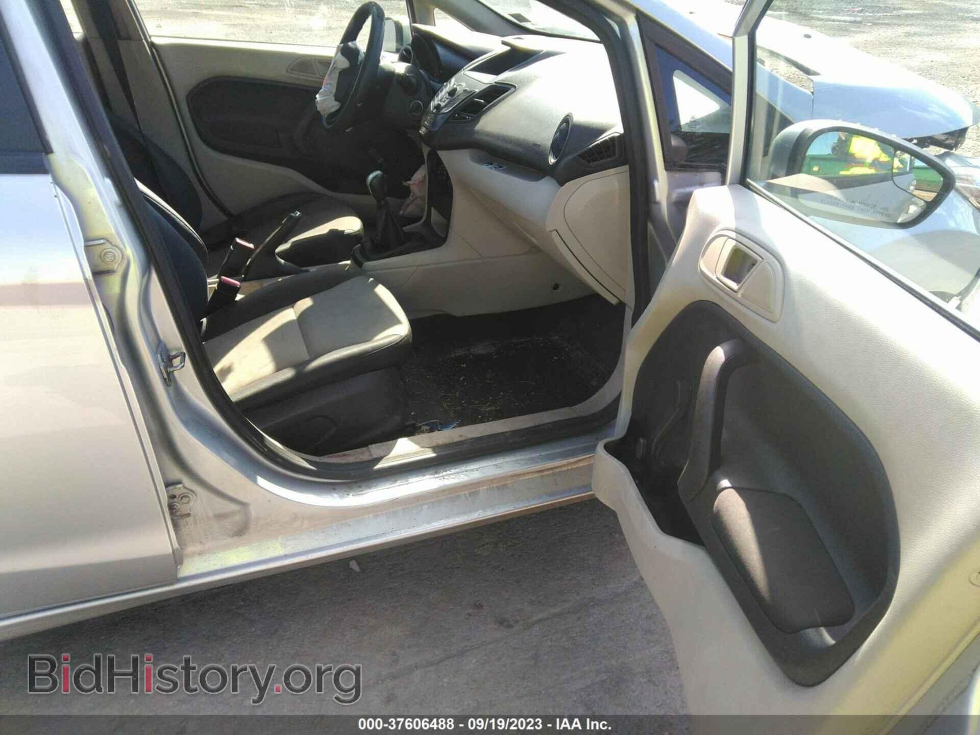 2012 FORD FIESTA - VIN: 3FADP4AJ9CM186883 - Фото 5