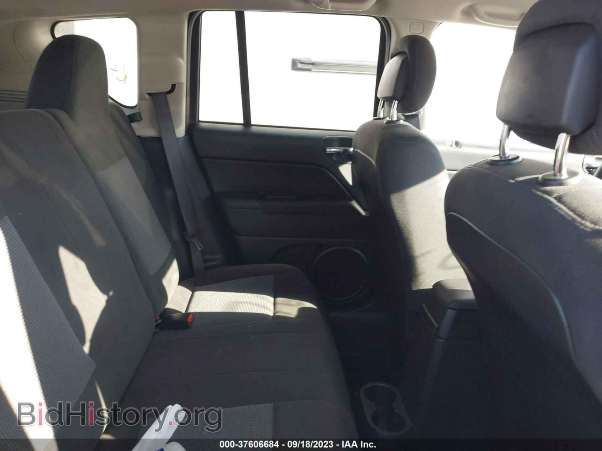 2016 JEEP COMPASS - VIN: 1C4NJCBB9GD731922 - Фото 8