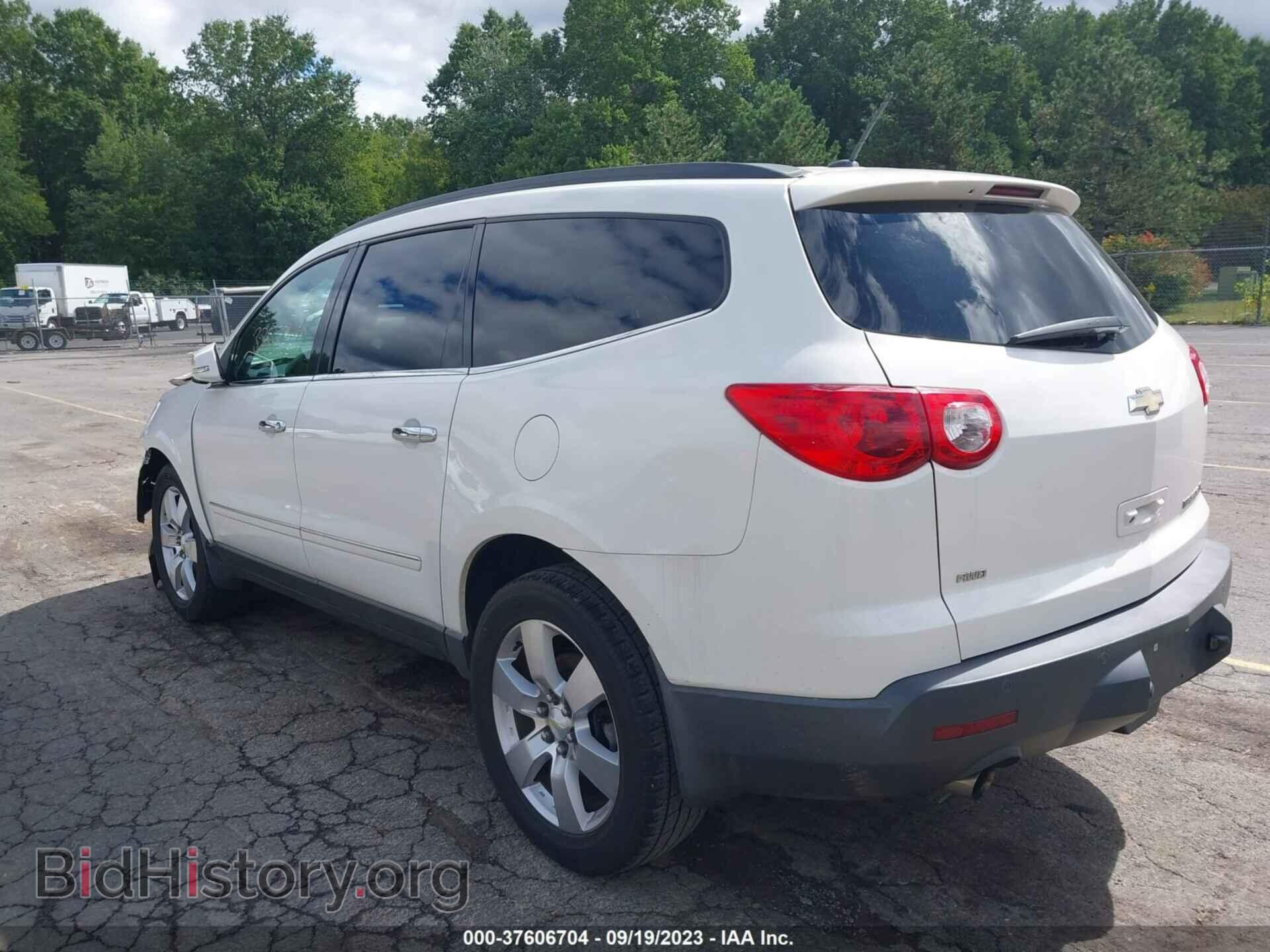 2012 CHEVROLET TRAVERSE - VIN: 1GNKVLED7CJ162141 - Фото 3