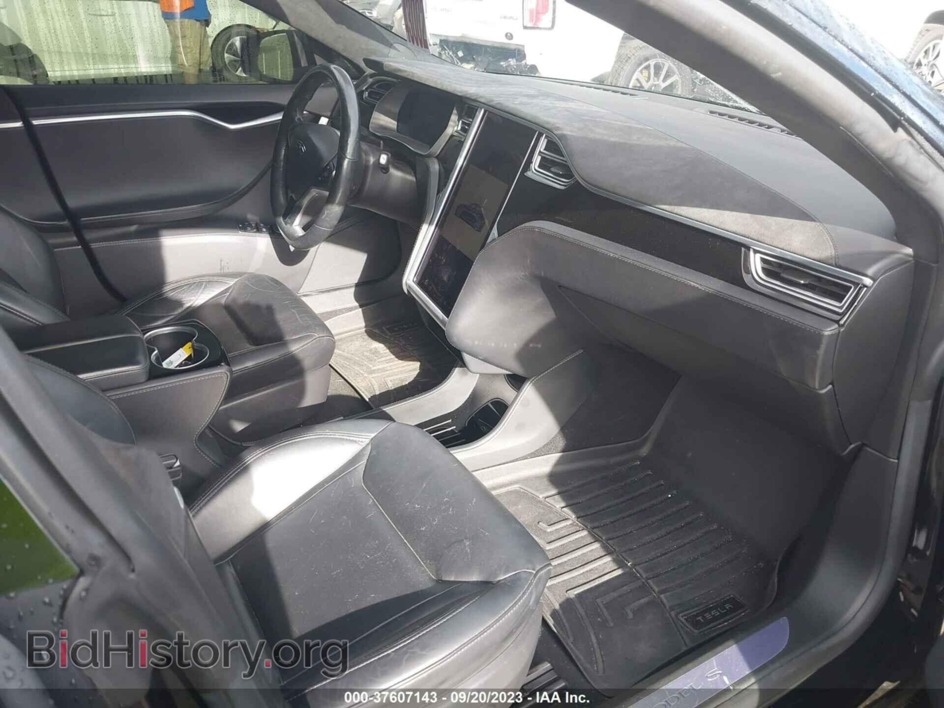 2015 TESLA MODEL S - VIN: 5YJSA1H29FF092737 - Фото 5
