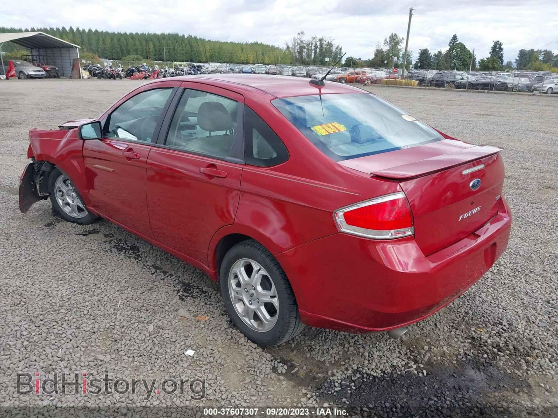 2009 FORD FOCUS - VIN: 1FAHP36NX9W247769 - Фото 3