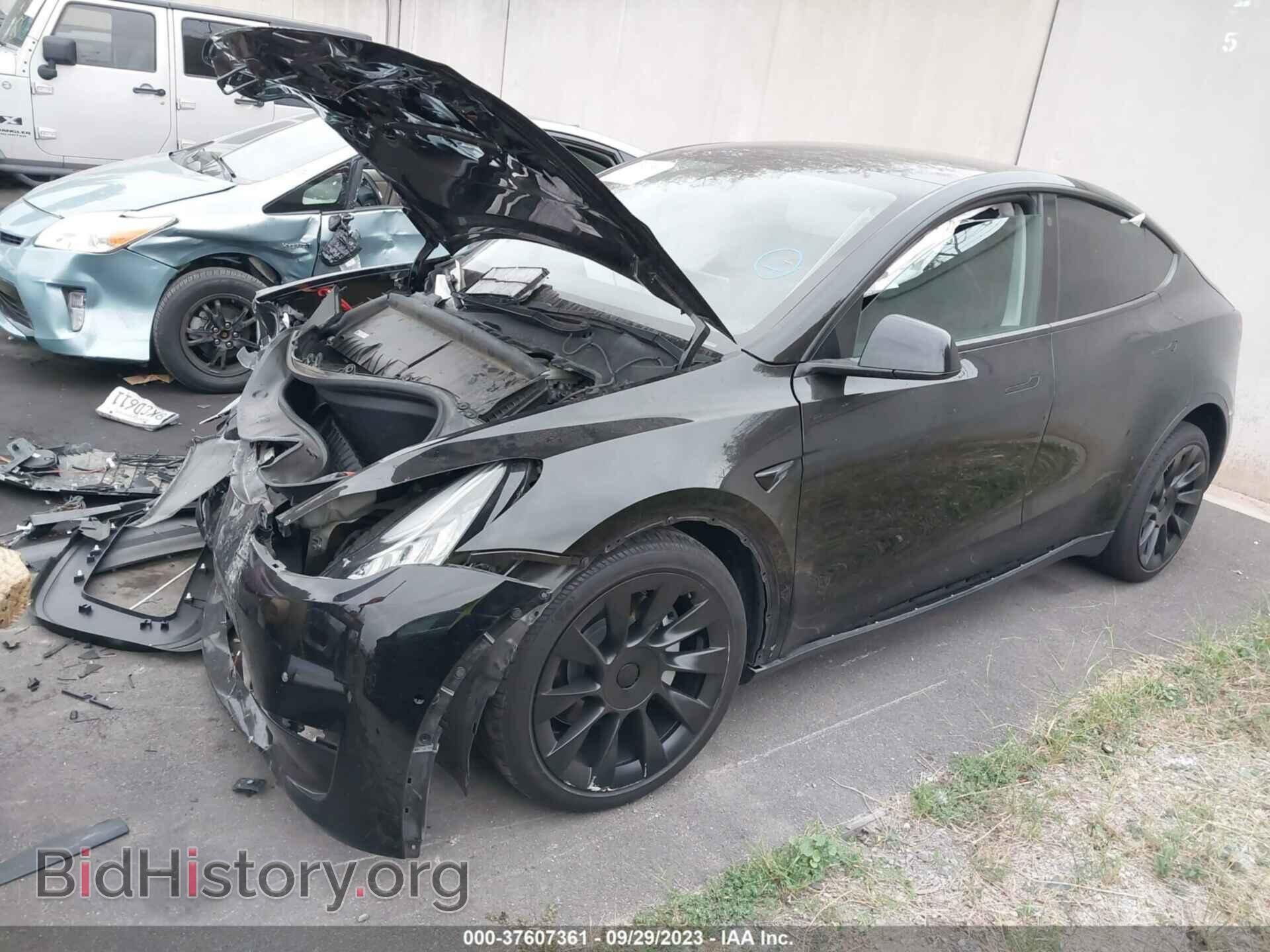 2022 TESLA MODEL Y - VIN: 7SAYGAEE6NF345988 - Фото 2