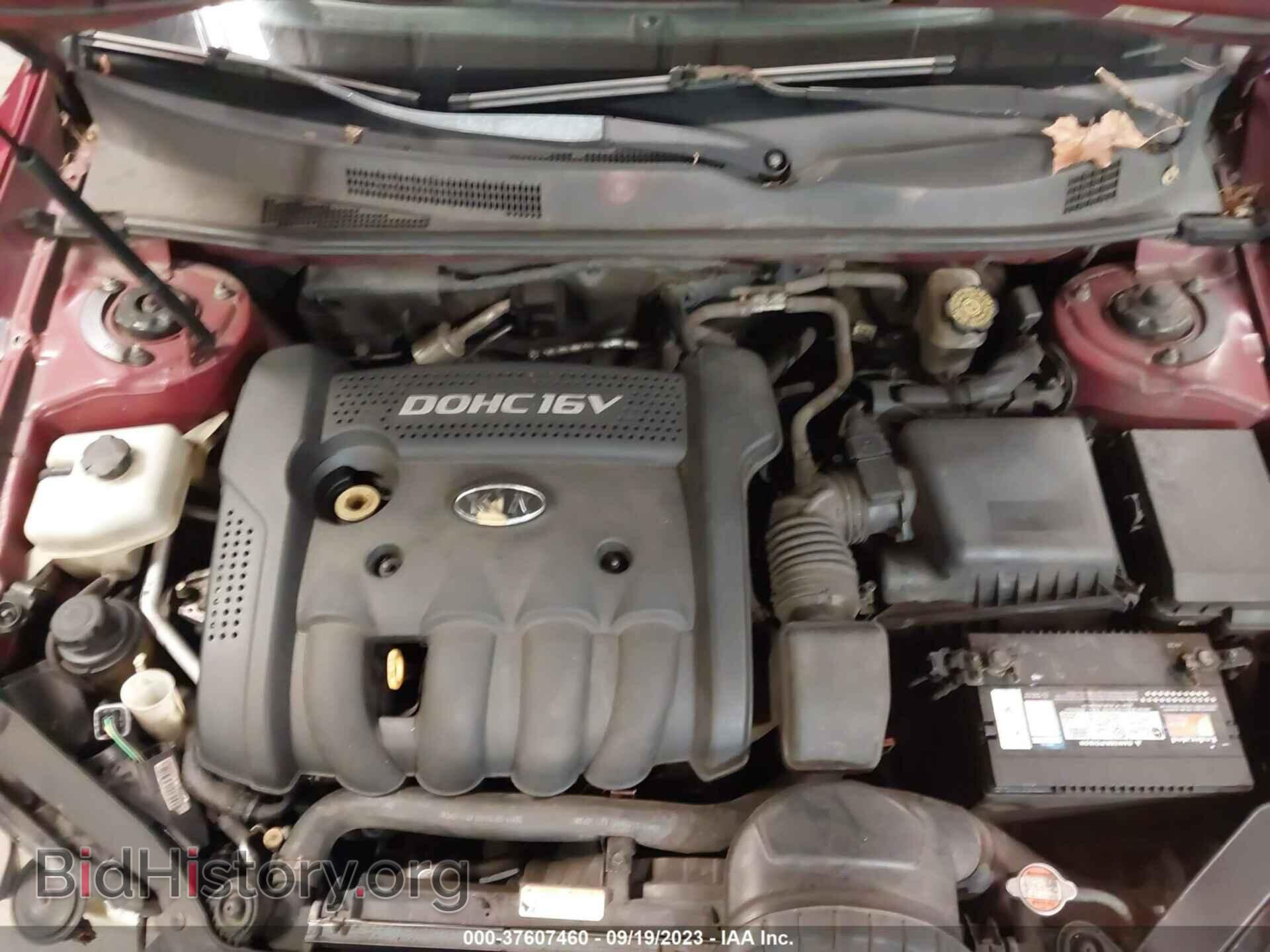 2007 KIA OPTIMA - VIN: KNAGE123X75125496 - Фото 10