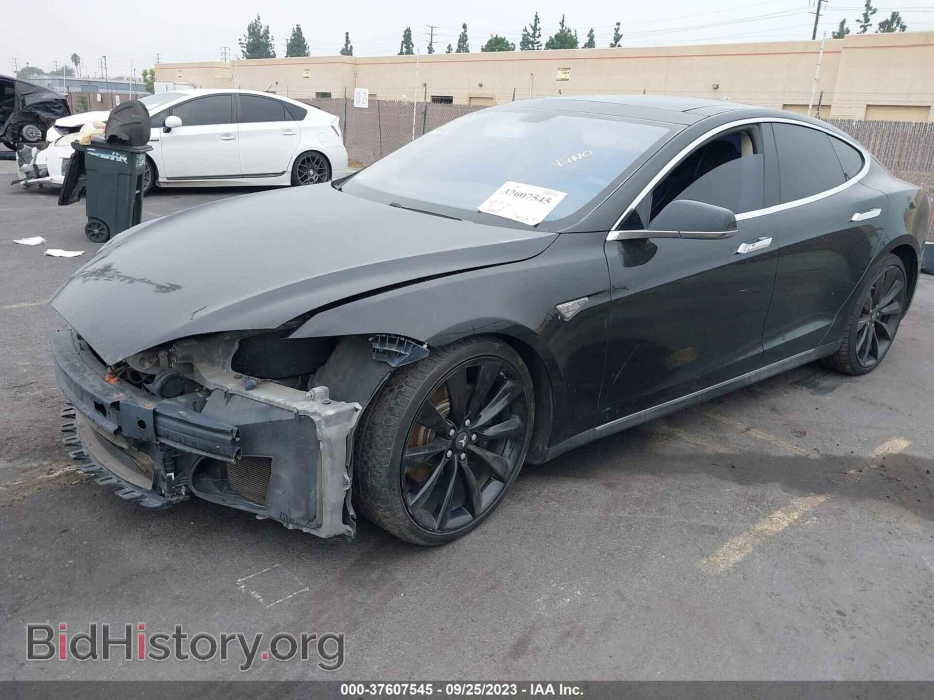 2013 TESLA MODEL S - VIN: 5YJSA1CN7DFP13634 - Фото 2