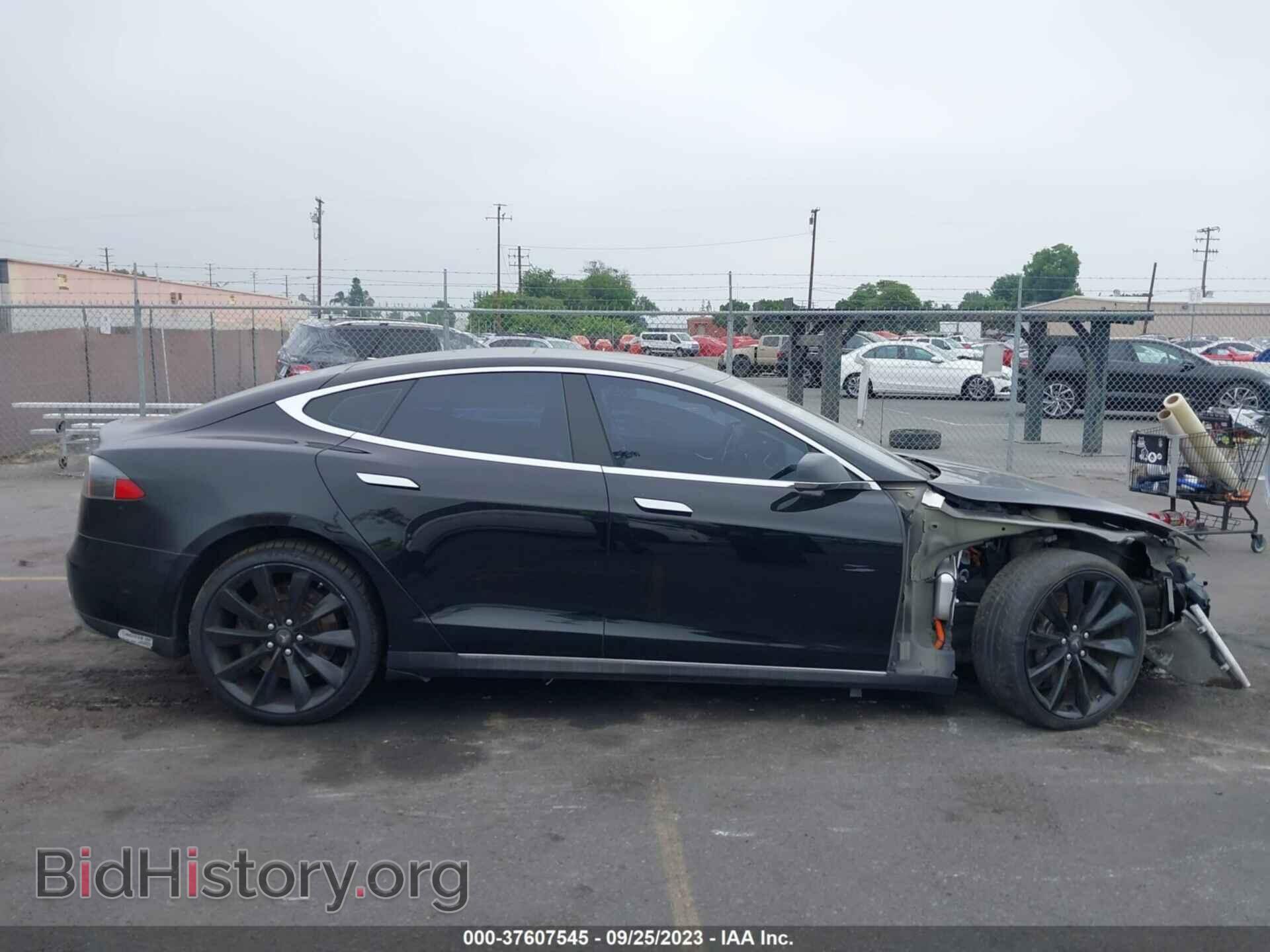 2013 TESLA MODEL S - VIN: 5YJSA1CN7DFP13634 - Фото 12