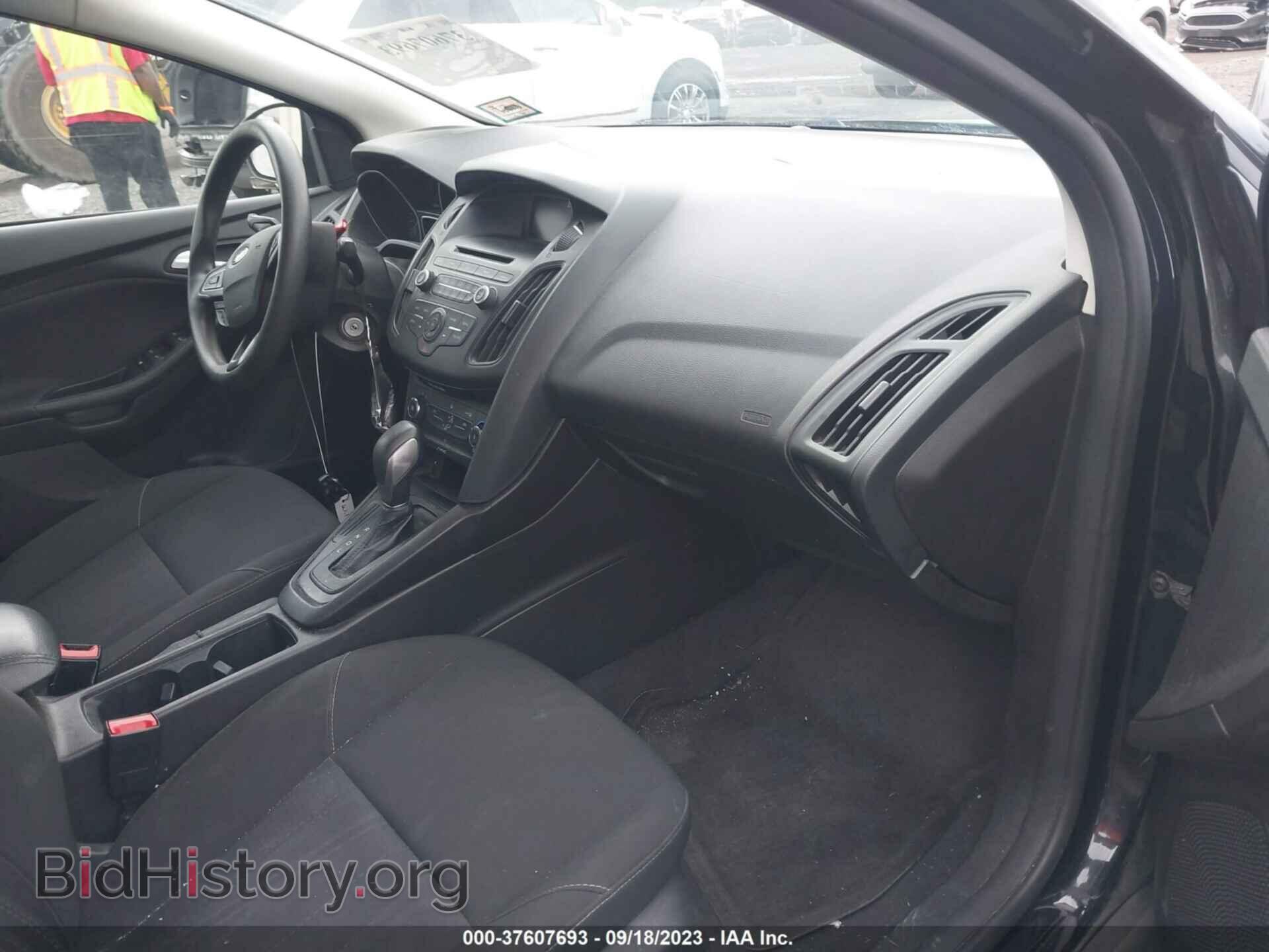 2017 FORD FOCUS - VIN: 1FADP3F29HL226156 - Фото 5