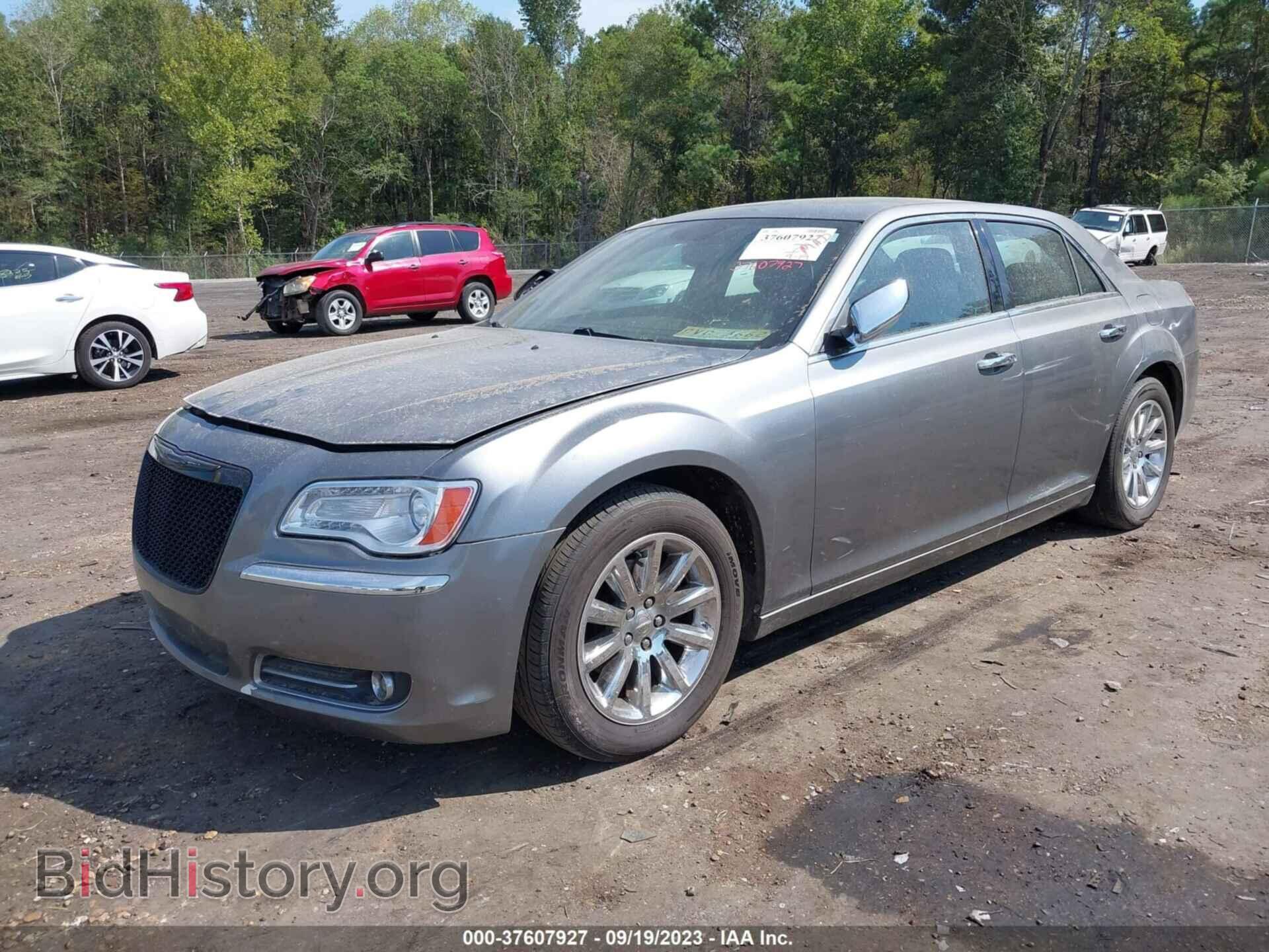 2012 CHRYSLER 300 - VIN: 2C3CCACG4CH265916 - Фото 2