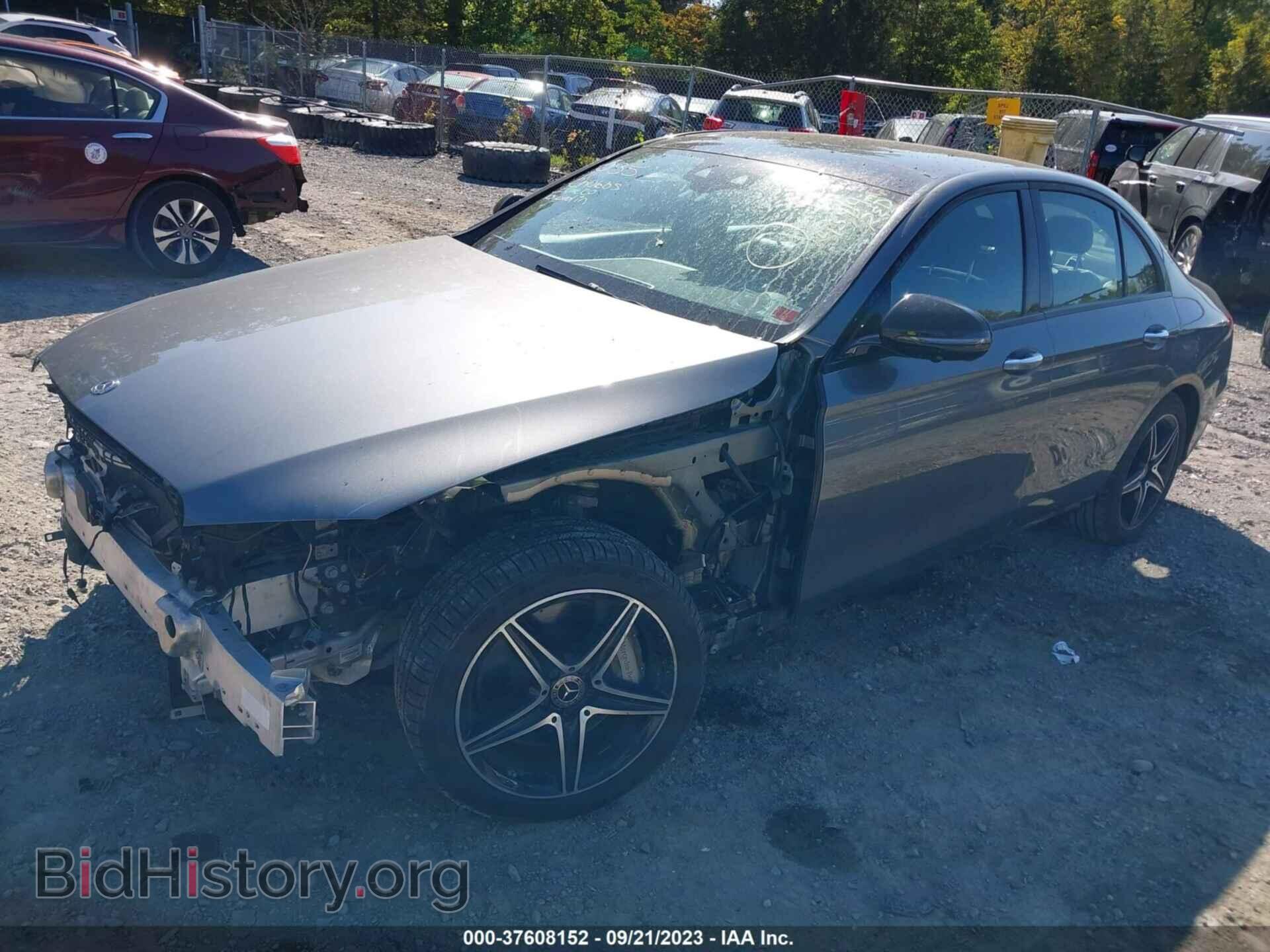 2020 MERCEDES-BENZ E-CLASS - VIN: W1KZF8EB7LA834558 - Фото 2