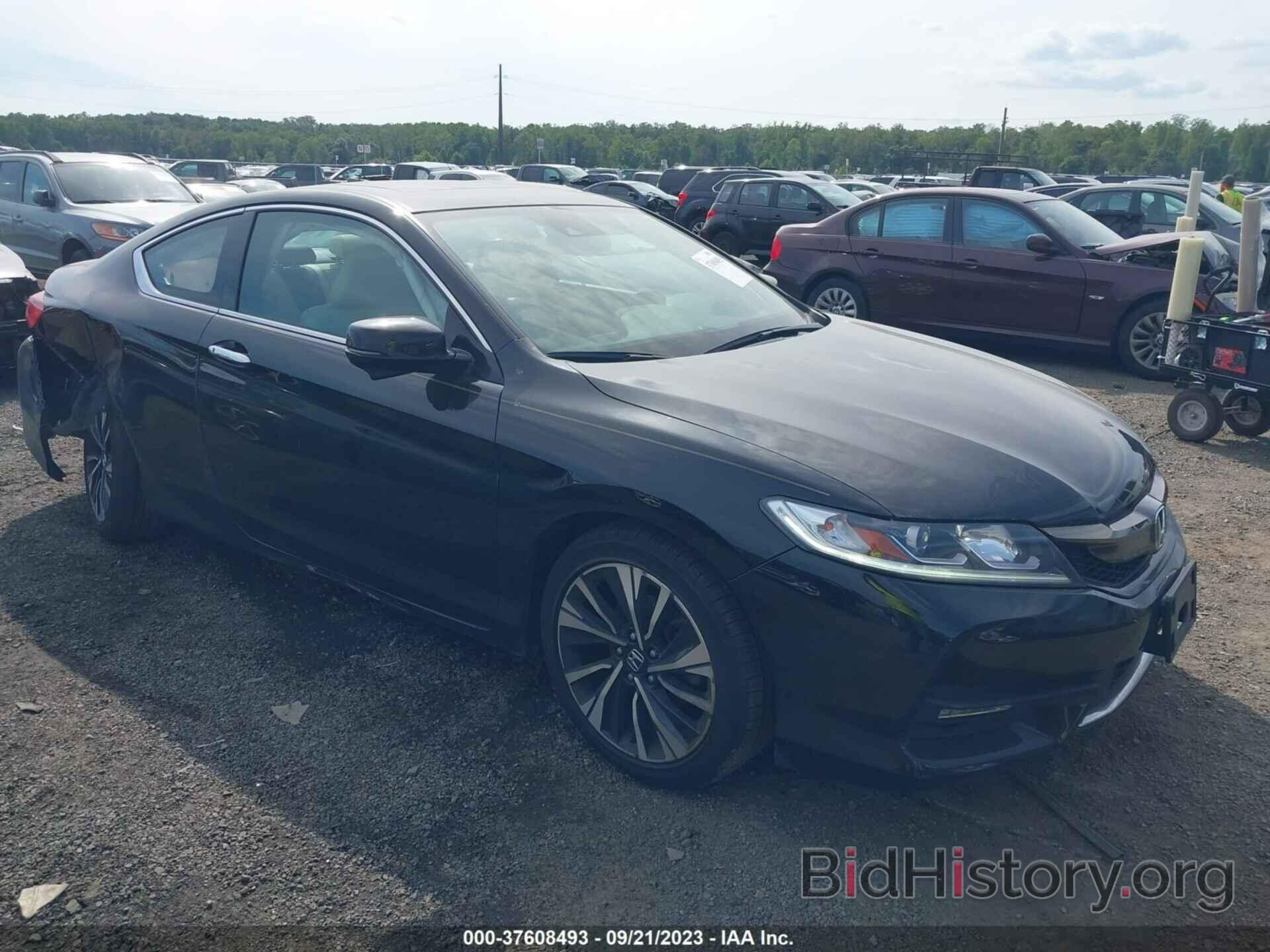 Photo 1HGCT1B67HA008678 - HONDA ACCORD COUPE 2017