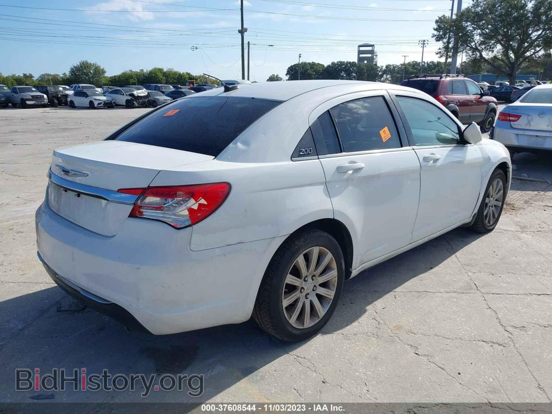 2013 CHRYSLER 200 - VIN: 1C3CCBBG4DN731649 - Фото 4