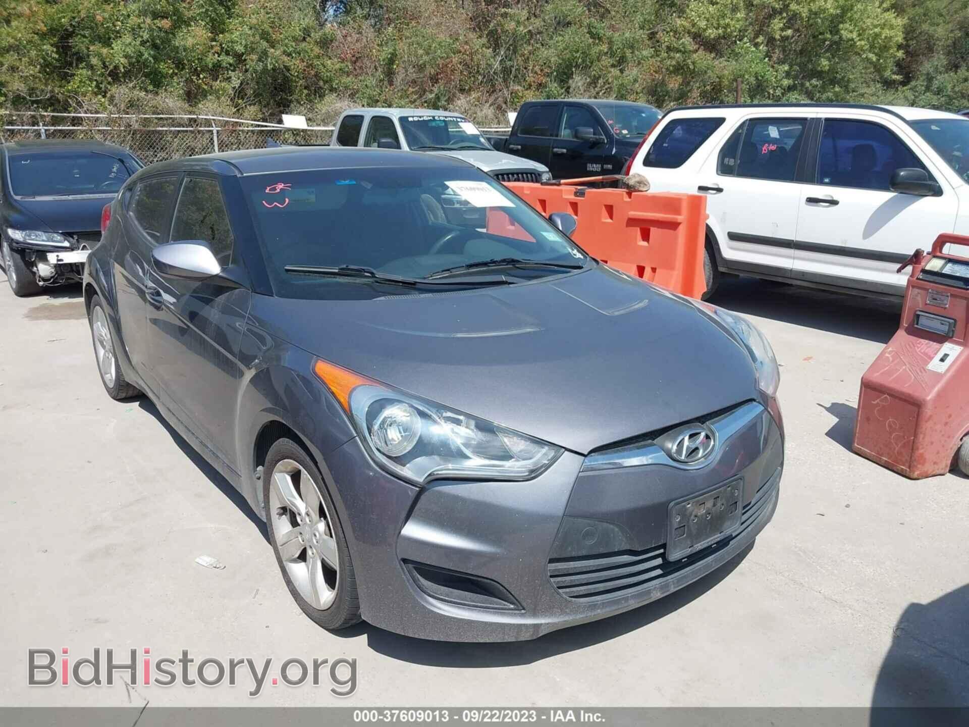 Photo KMHTC6AD6DU106956 - HYUNDAI VELOSTER 2013