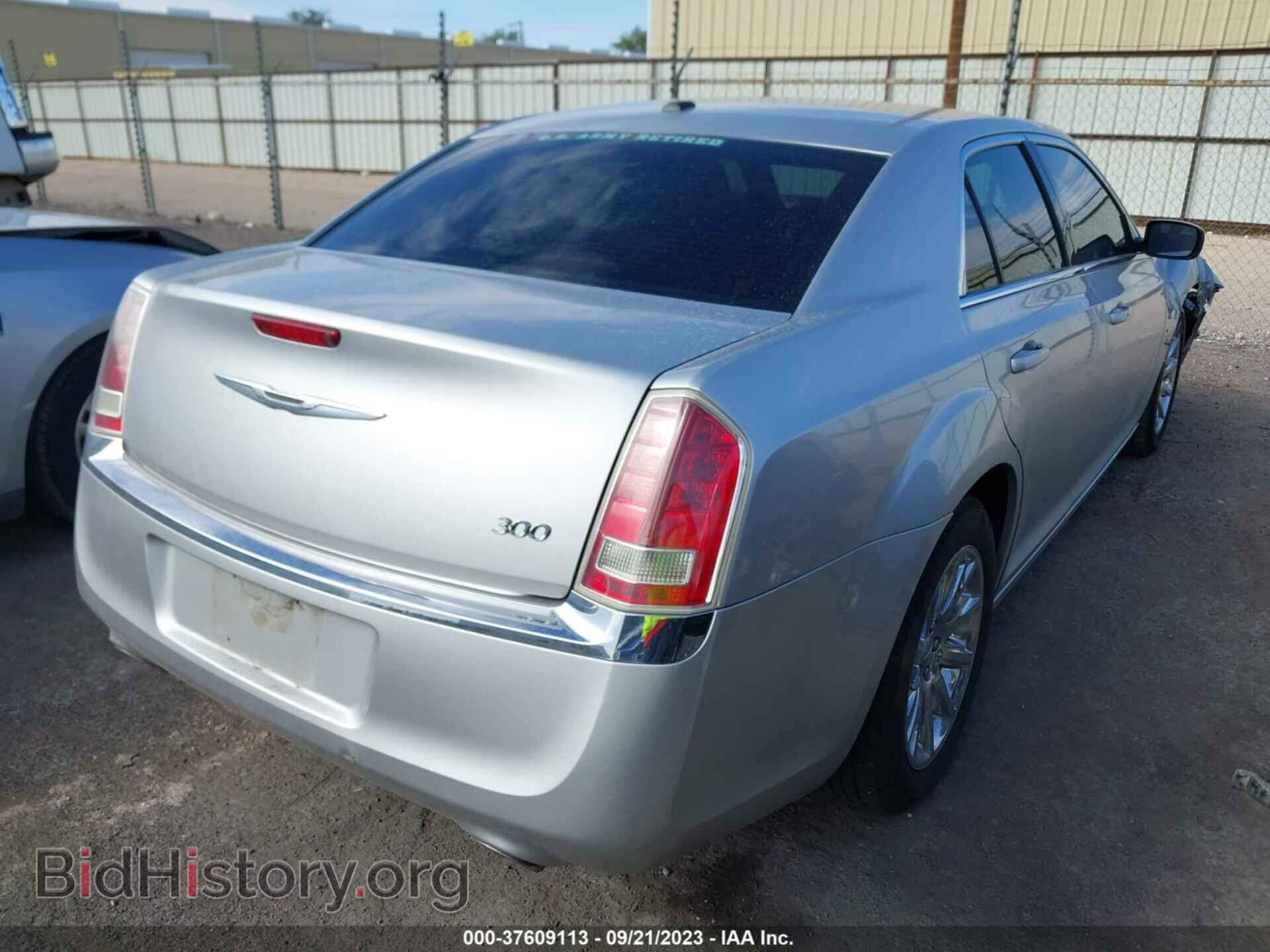2012 CHRYSLER 300 - VIN: 2C3CCAAGXCH200331 - Фото 4