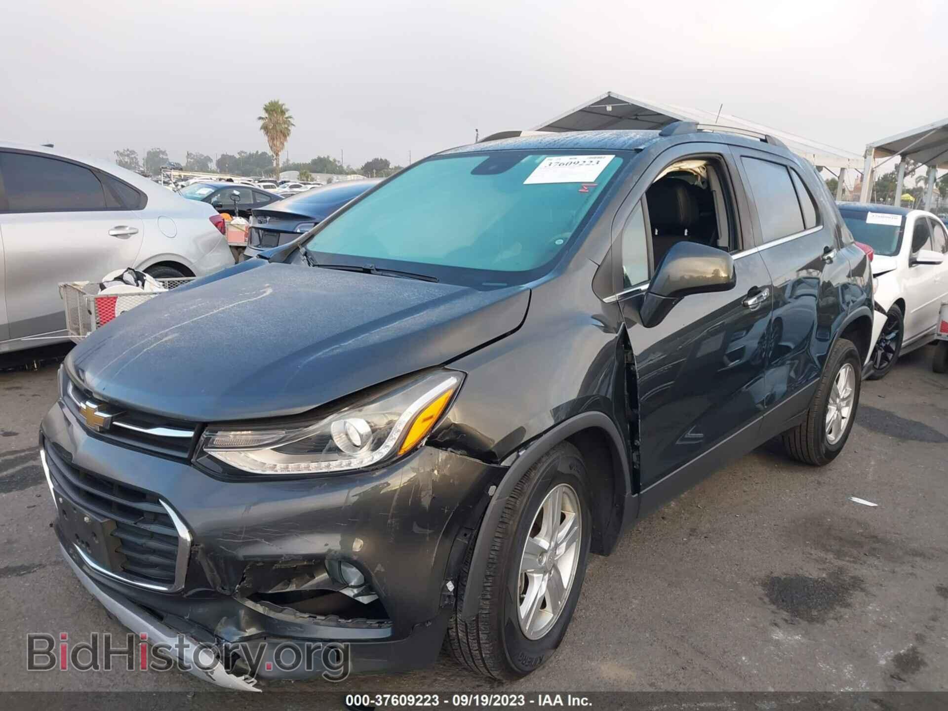 2017 CHEVROLET TRAX - VIN: 3GNCJLSB8HL256824 - Фото 2