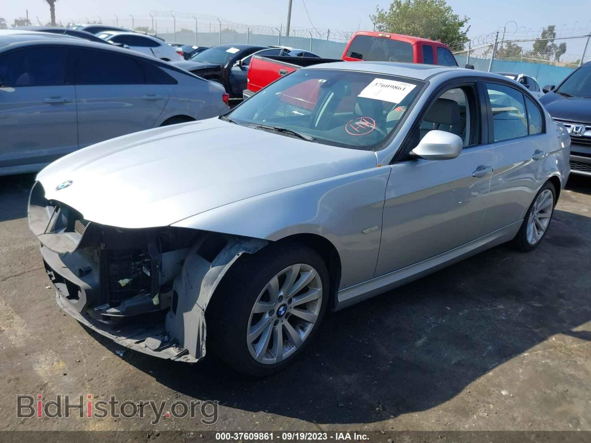 2011 BMW 3 SERIES - VIN: WBAPH5C55BA442231 - Фото 2