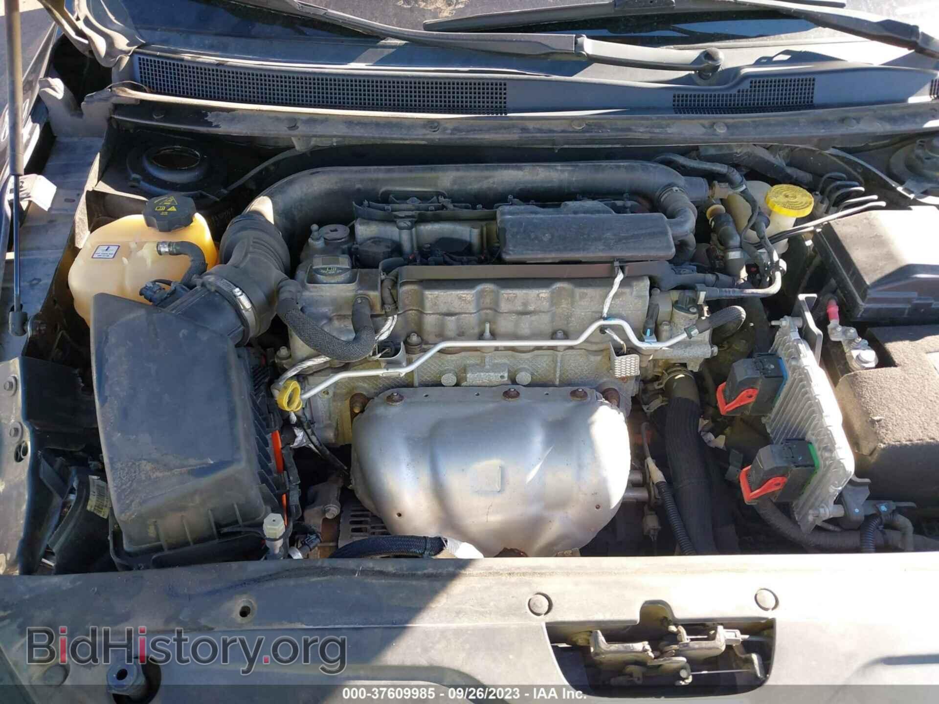 2015 CHRYSLER 200 - VIN: 1C3CCCFB4FN569531 - Фото 10