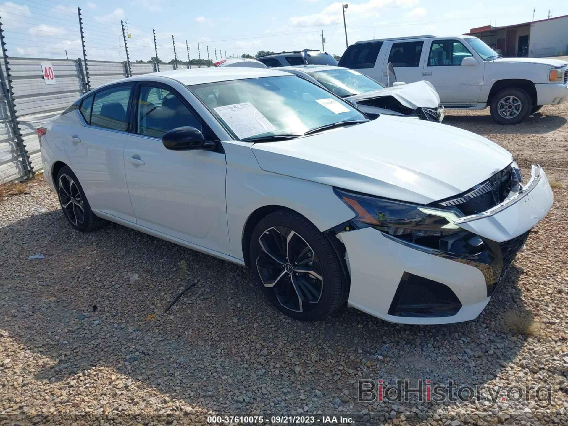 Photo 1N4BL4CV4PN358610 - NISSAN ALTIMA 2023