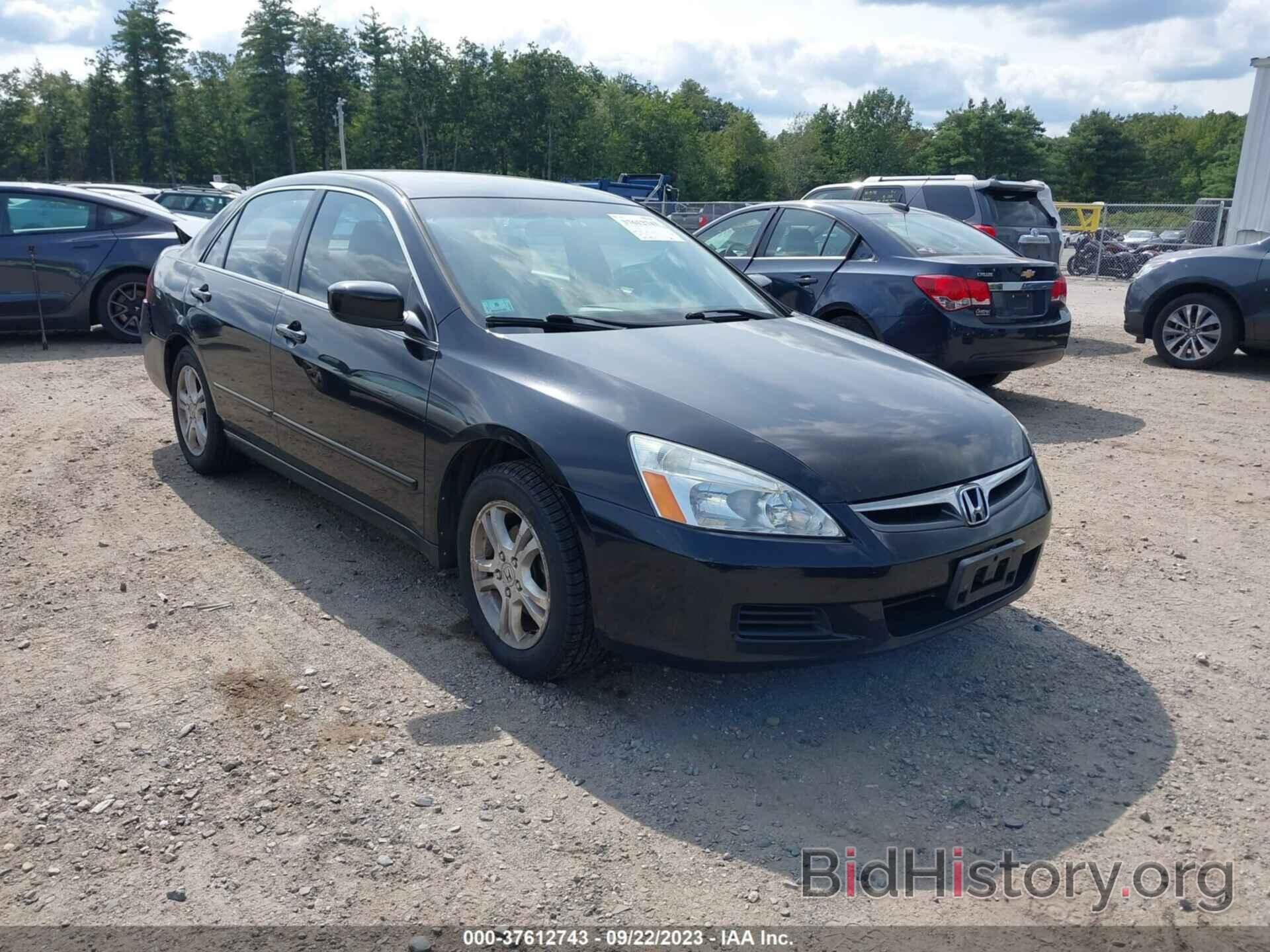 Photo 1HGCM56346A180815 - HONDA ACCORD SDN 2006