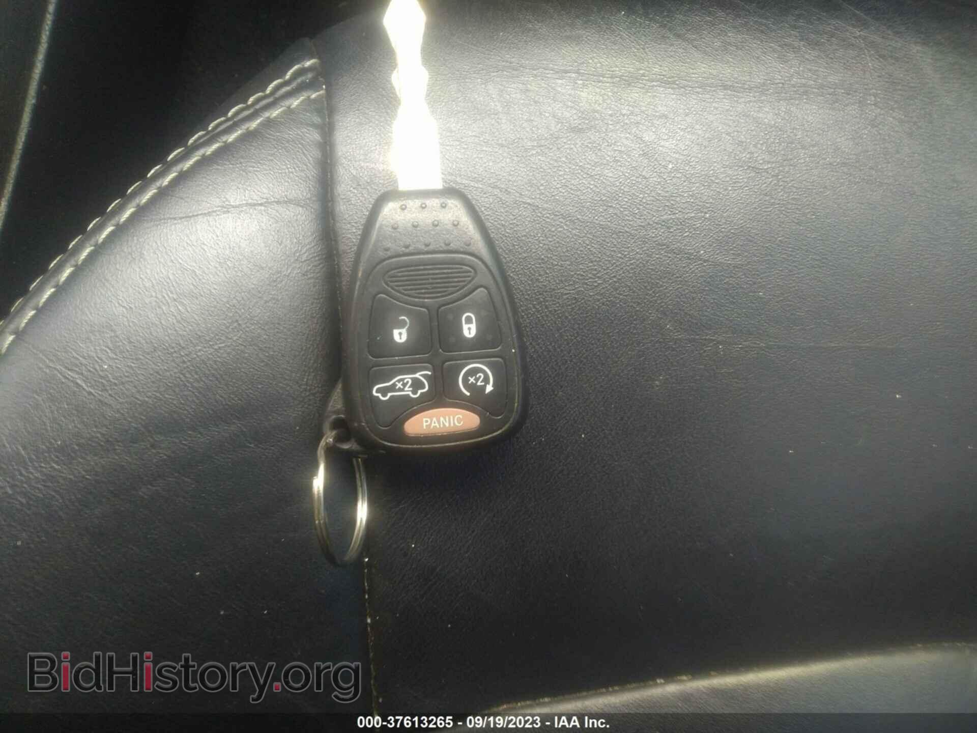 2012 CHRYSLER 200 - VIN: 1C3CCBCB4CN123244 - Фото 11