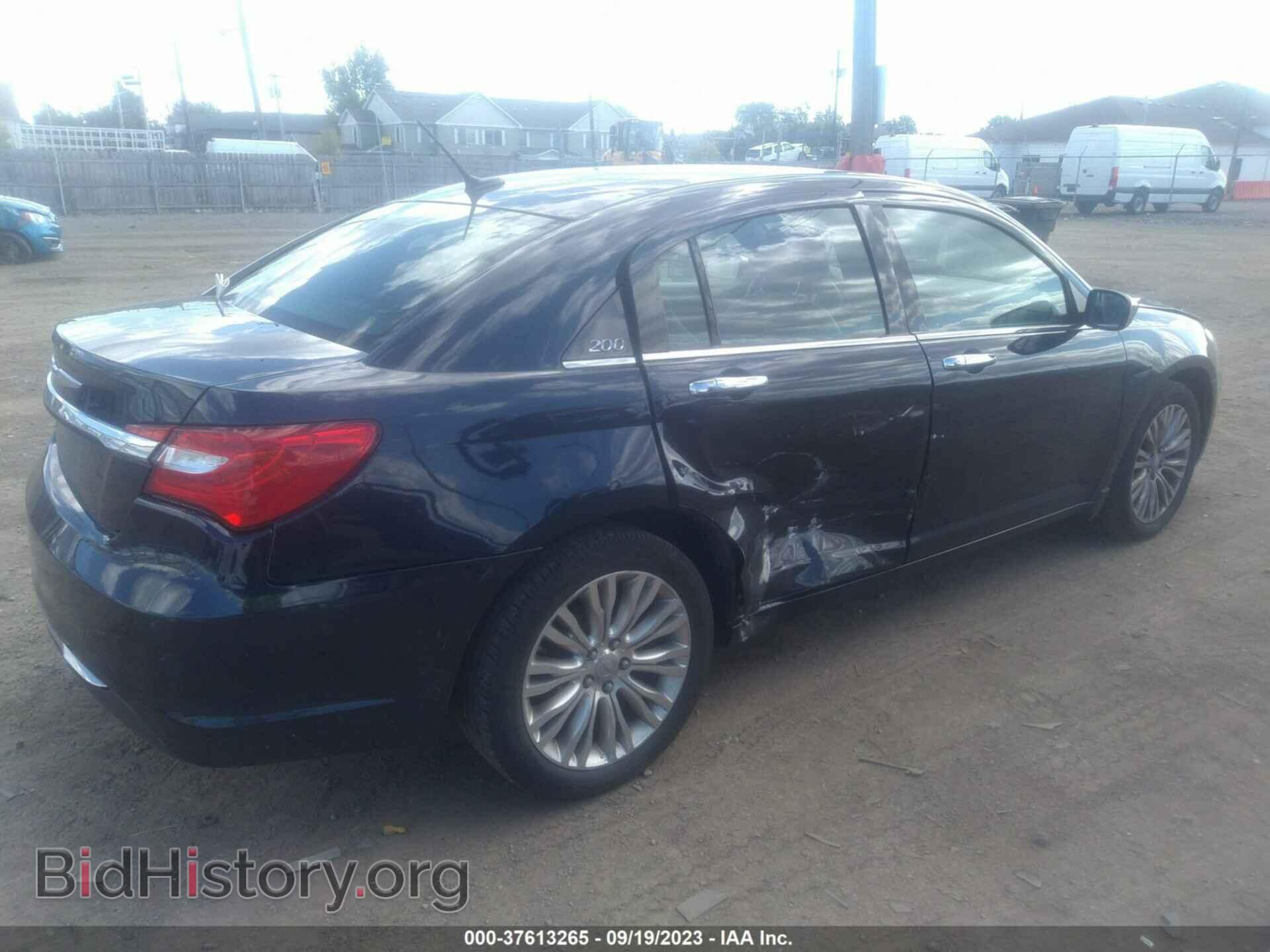 2012 CHRYSLER 200 - VIN: 1C3CCBCB4CN123244 - Фото 4