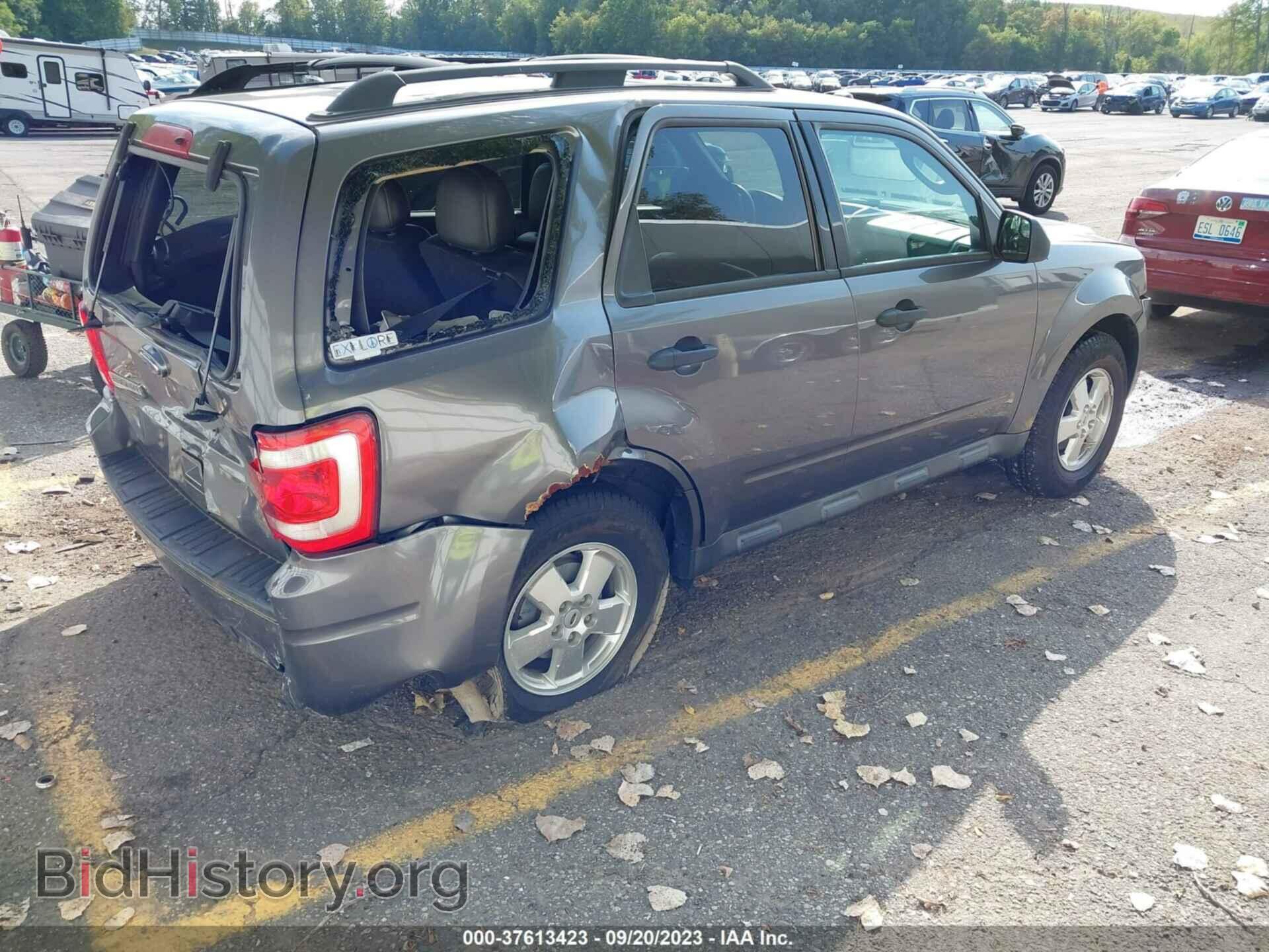 2011 FORD ESCAPE - VIN: 1FMCU0D72BKB93537 - Фото 4