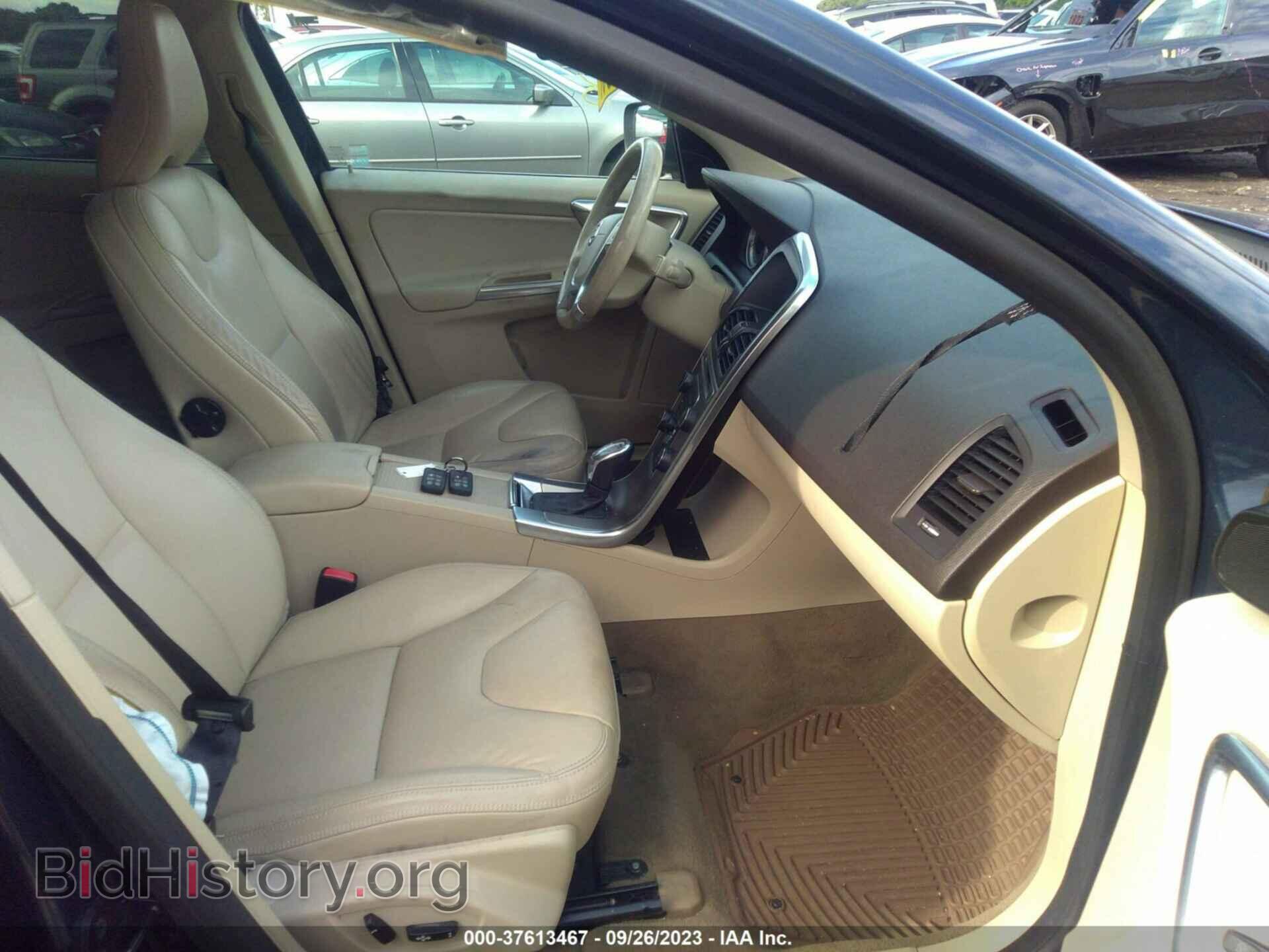 2013 VOLVO XC60 - VIN: YV4940DZ4D2439410 - Фото 5