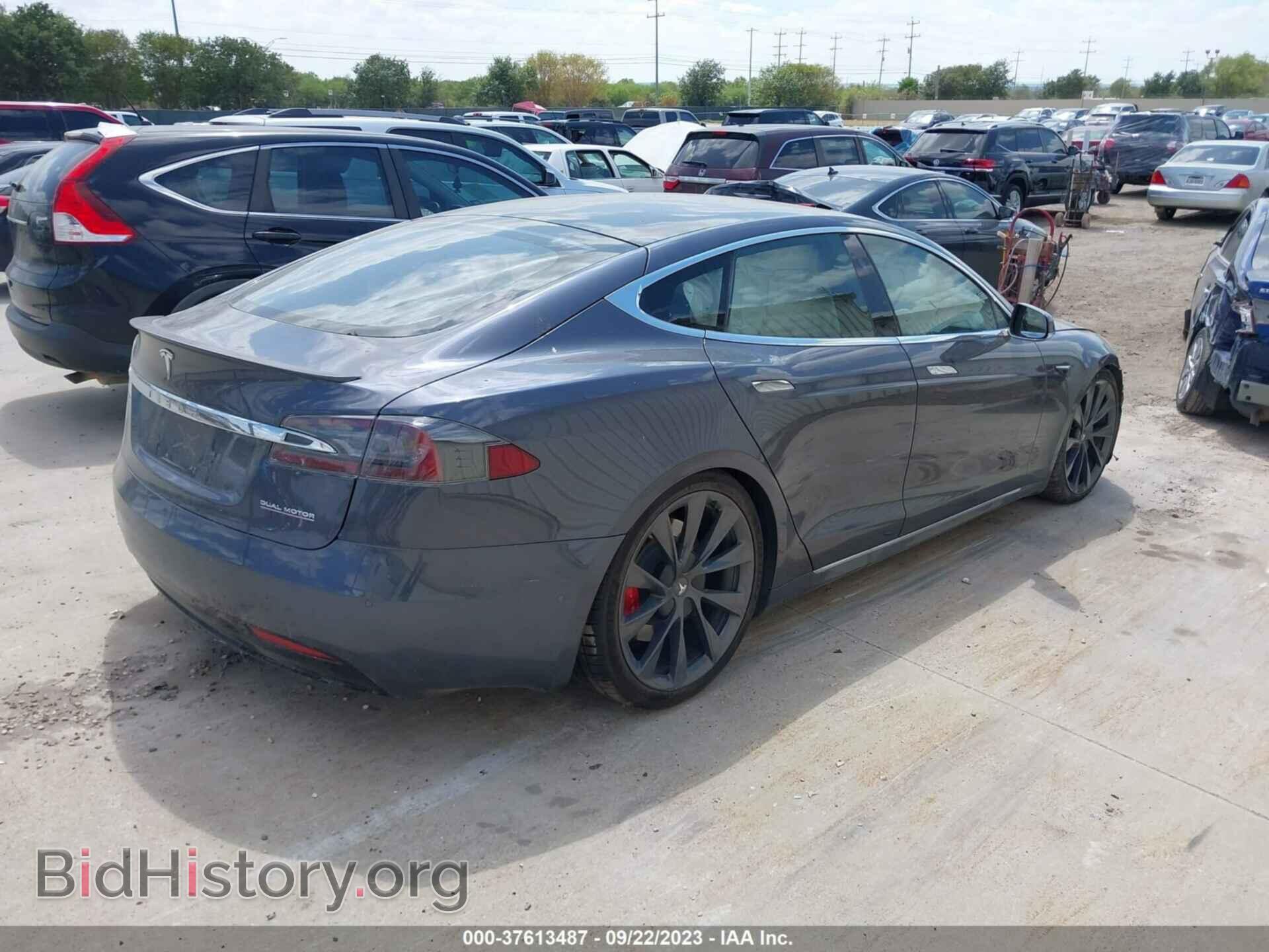 2020 TESLA MODEL S - VIN: 5YJSA1E42LF415236 - Фото 4