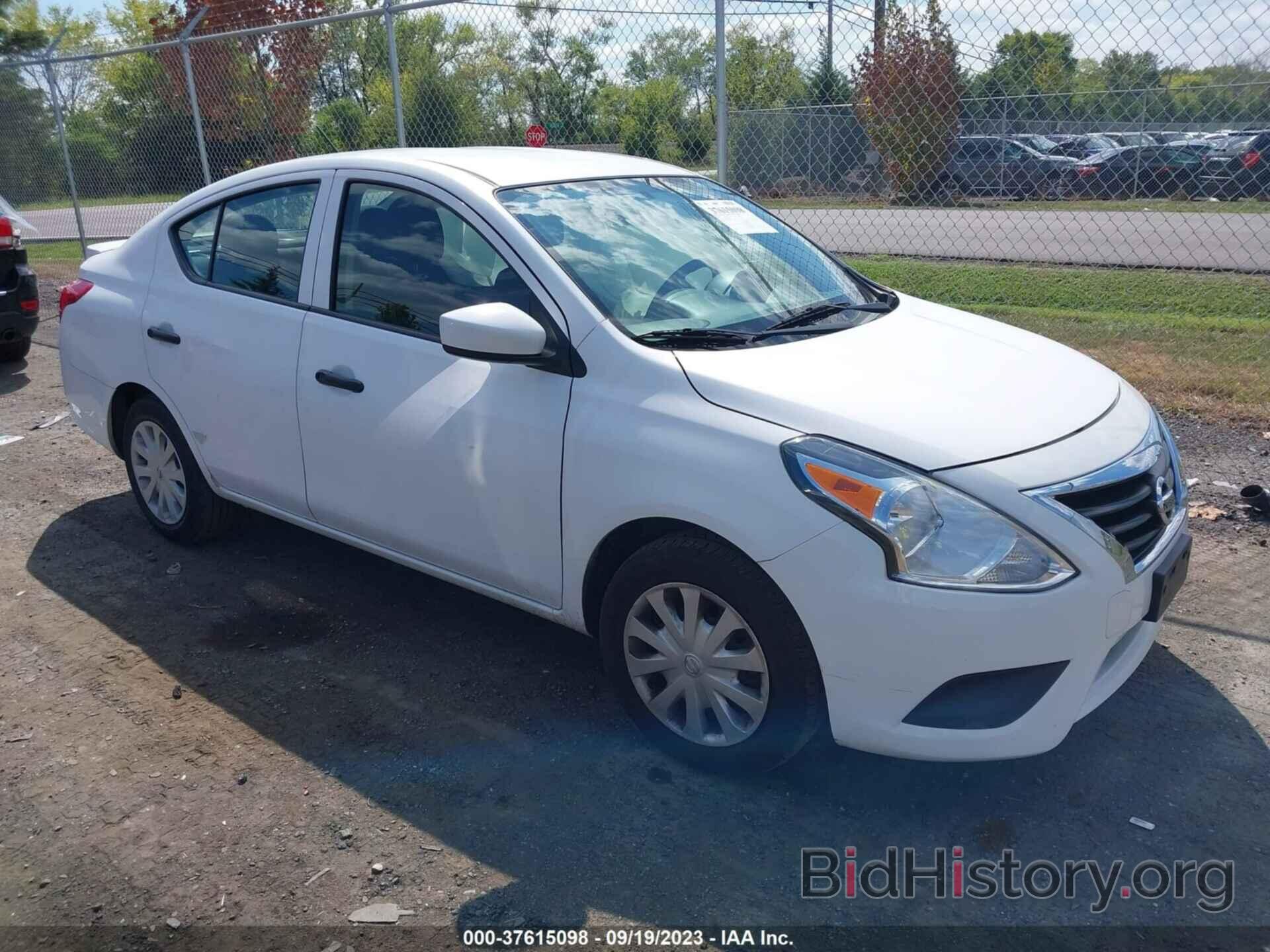 Photo 3N1CN7AP4JL850840 - NISSAN VERSA SEDAN 2018