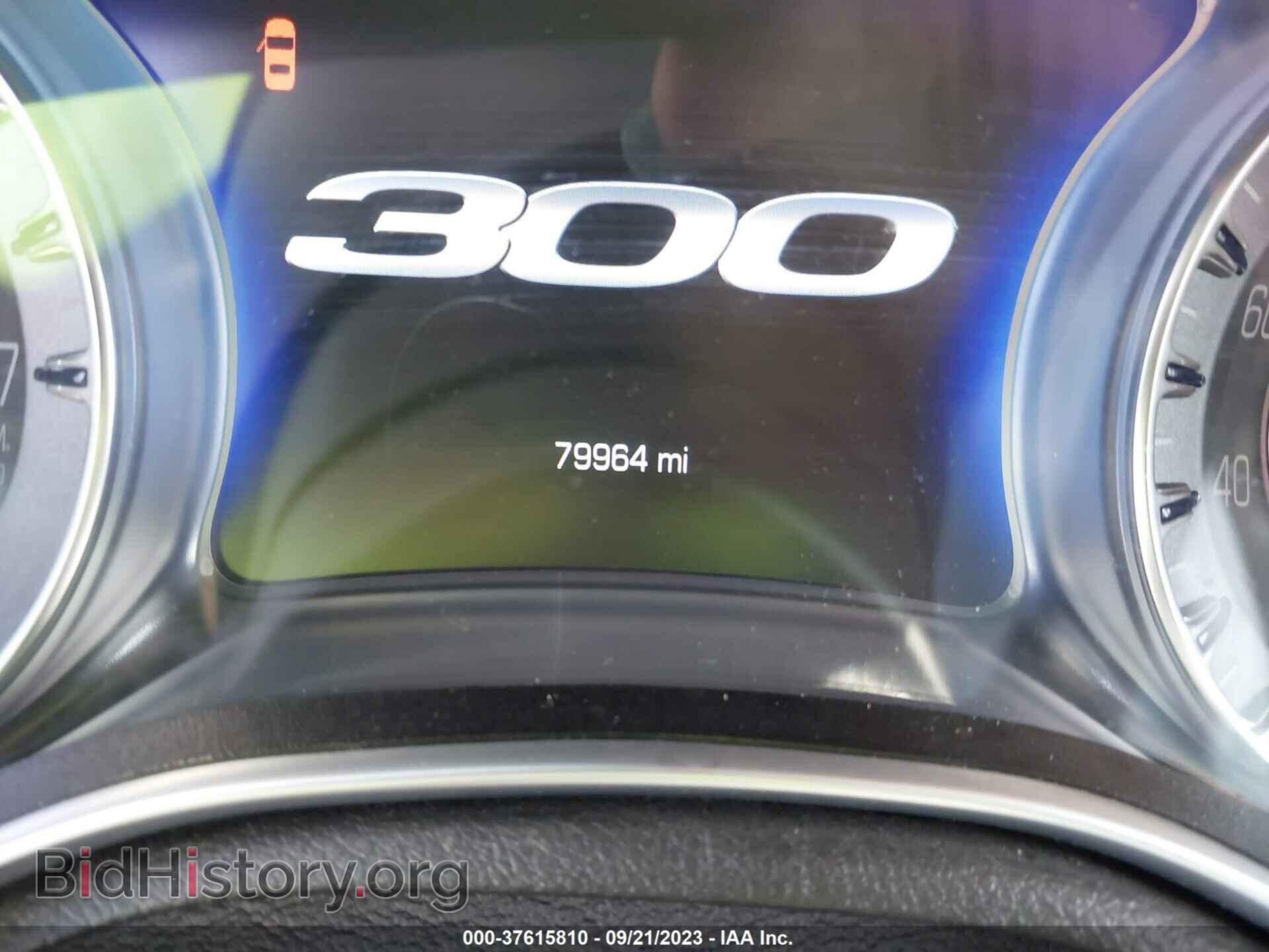 2019 CHRYSLER 300 - VIN: 2C3CCAEG7KH609671 - Фото 7