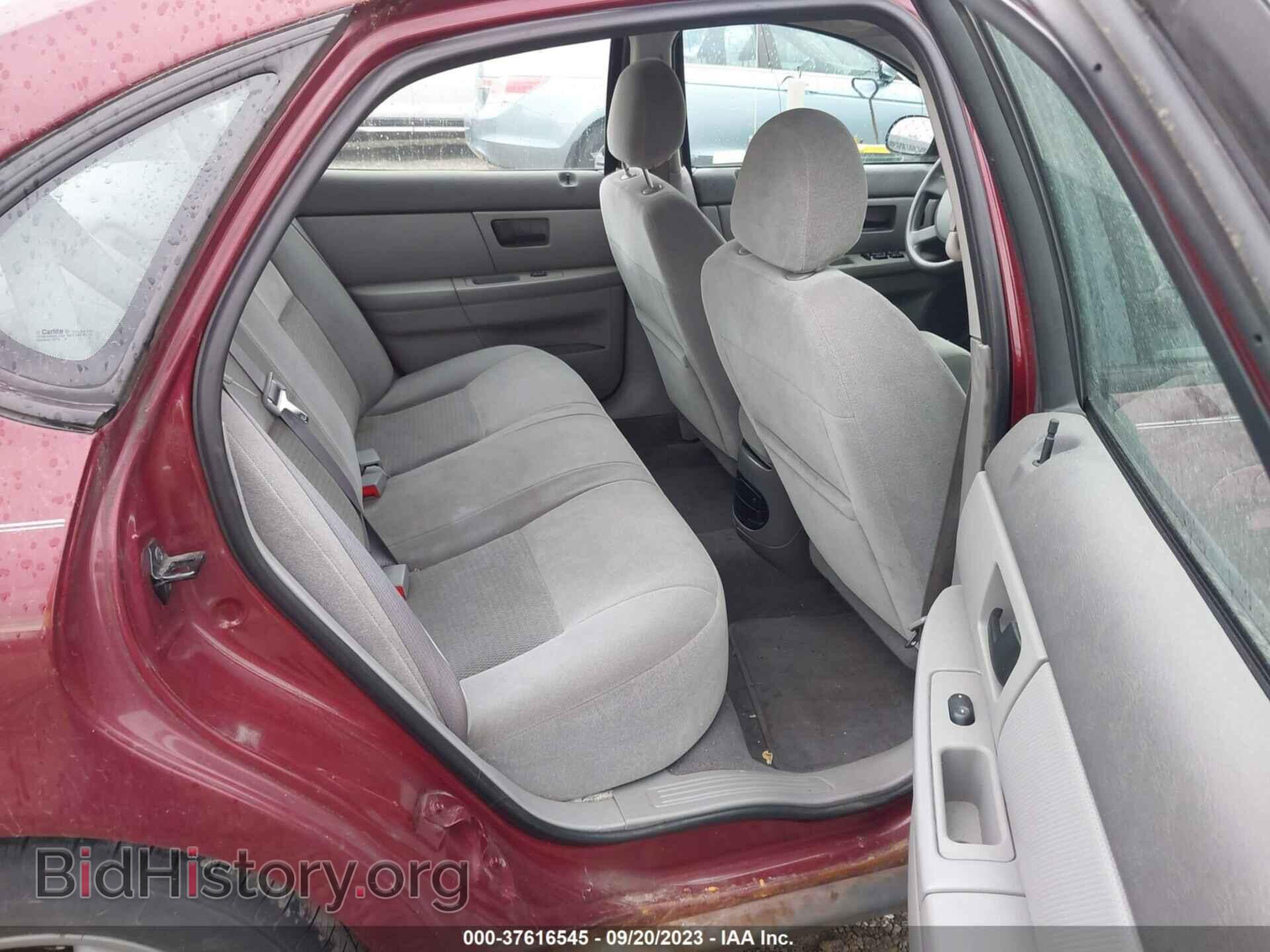 2006 FORD TAURUS - VIN: 1FAFP53U06A139555 - Фото 8