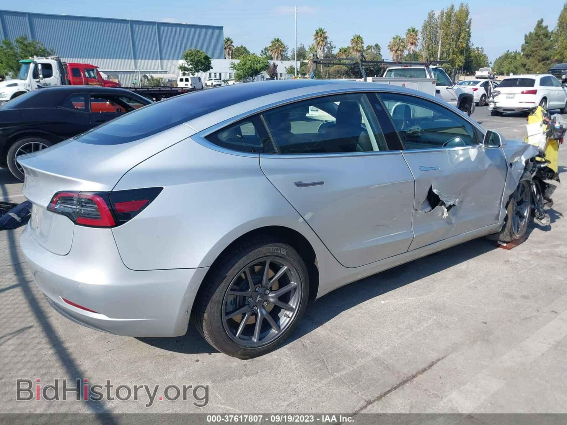 2018 TESLA MODEL 3 - VIN: 5YJ3E1EAXJF004128 - Фото 4